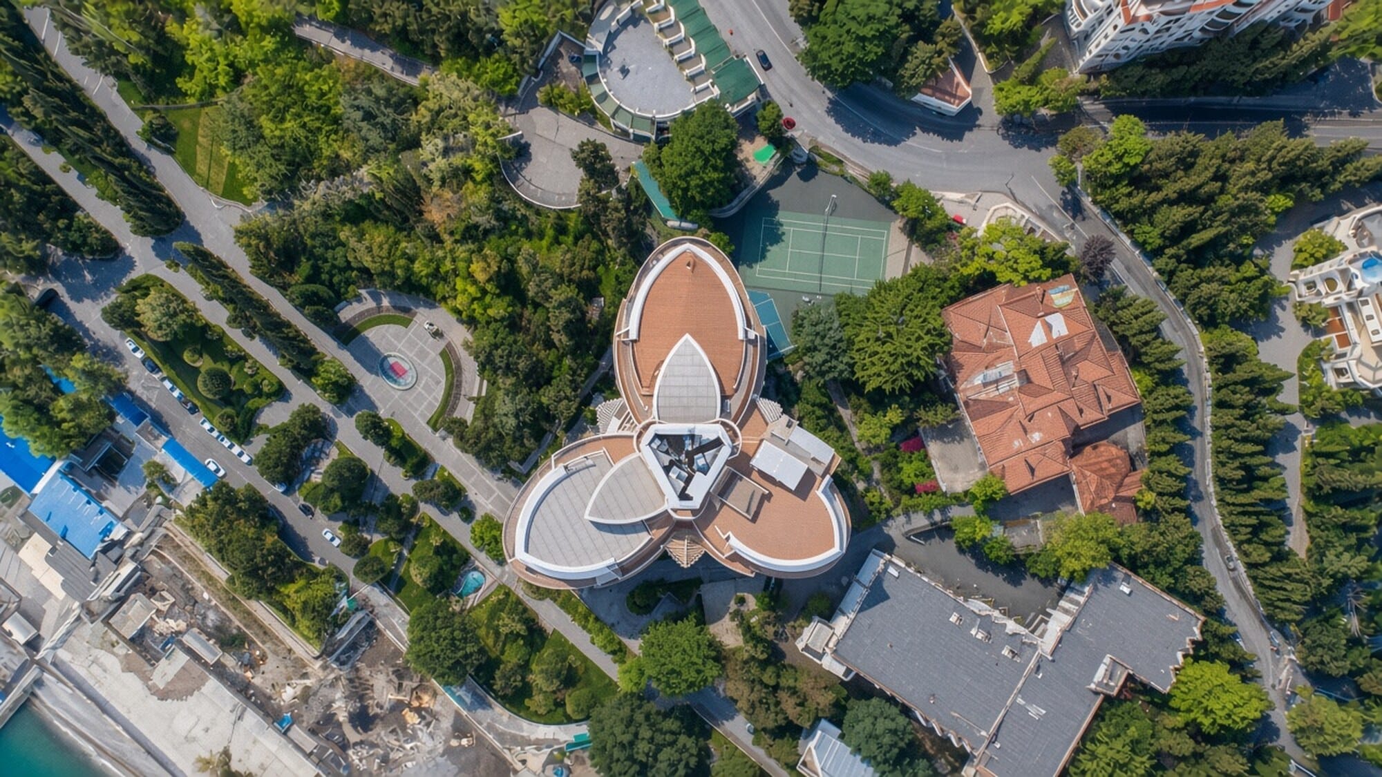 Лотос, Ялта — 35–267 м²