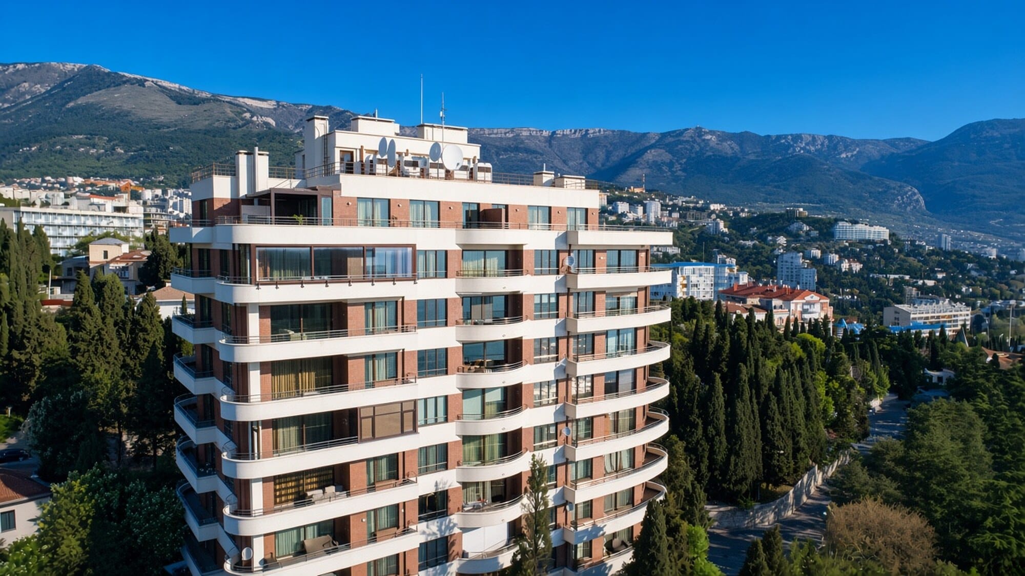 Омега, Ялта — 214 м²