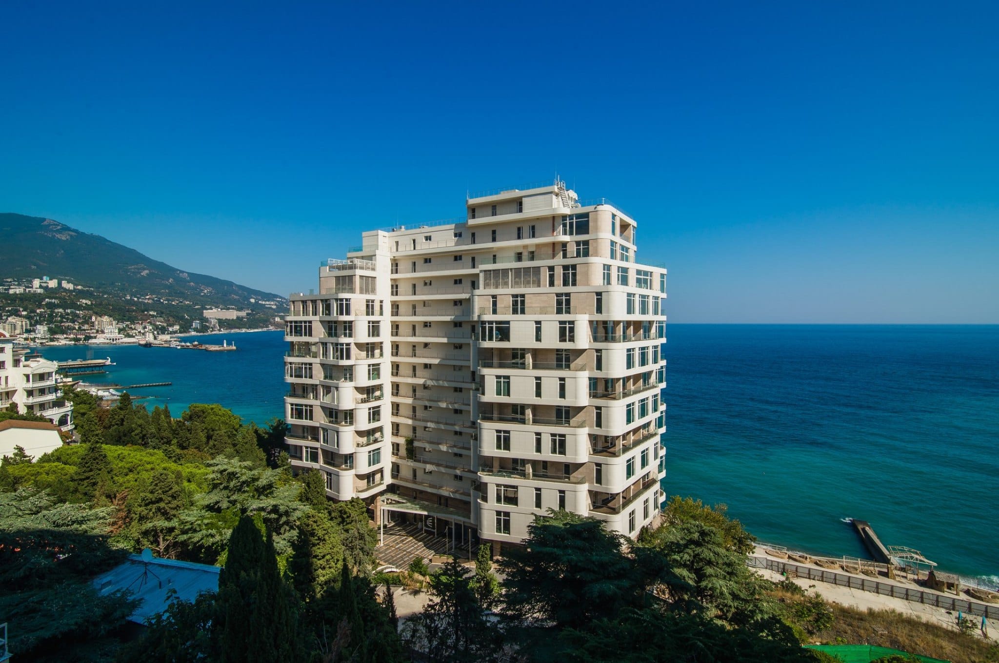 Опера Прима, Ялта — 100 м²