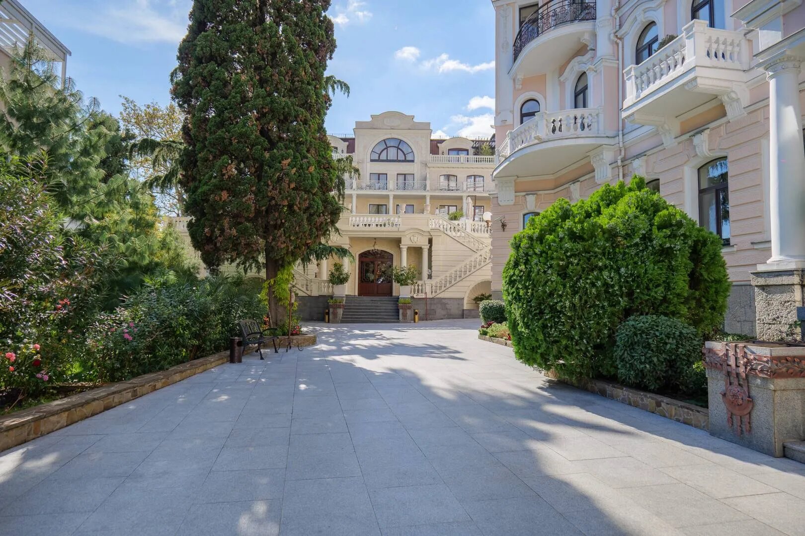 Квартира в Ялта — фото 10
