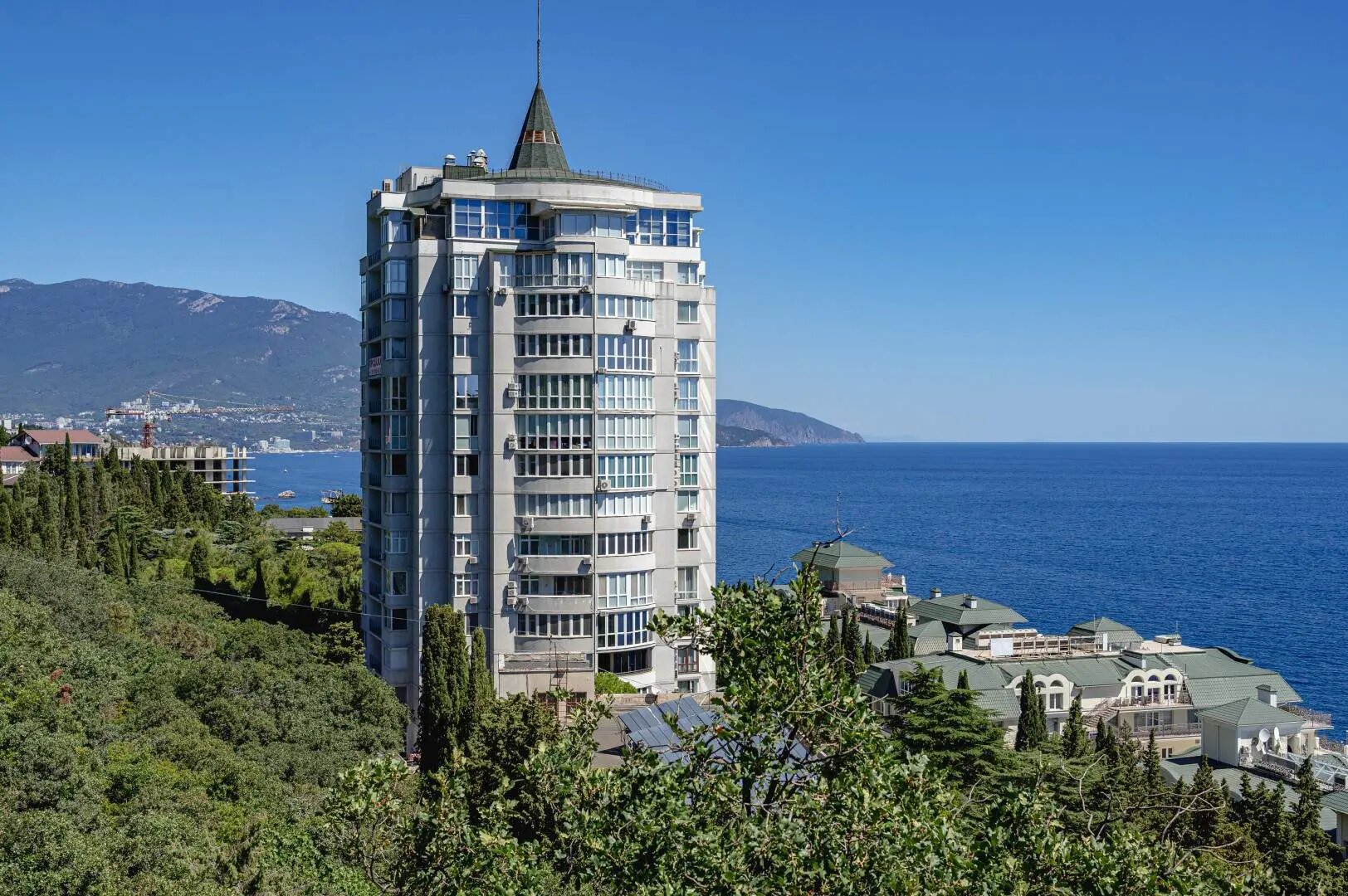 Квартира в Курпаты, Ялта — фото 2