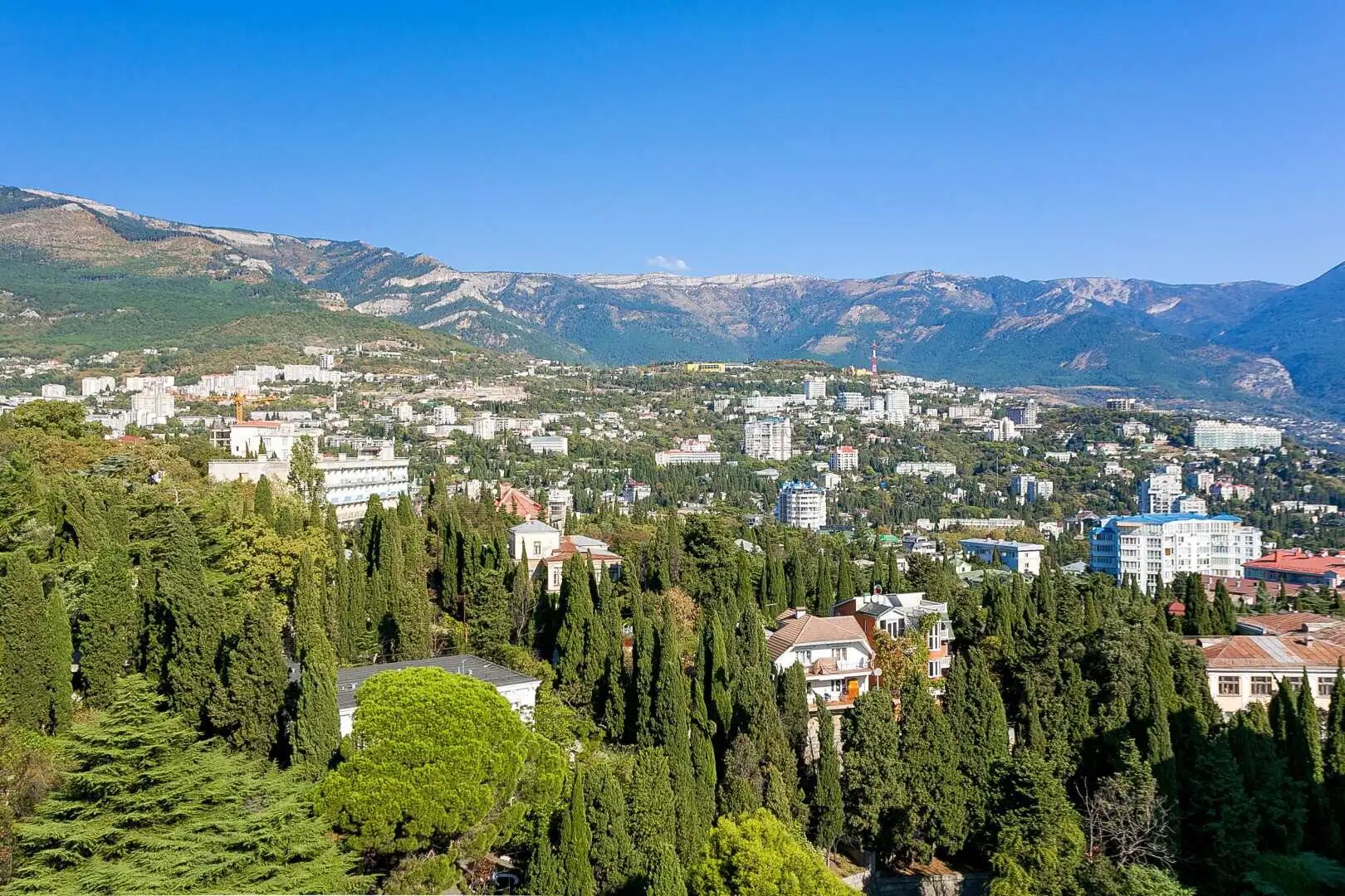 Квартира в Ялта — фото 8