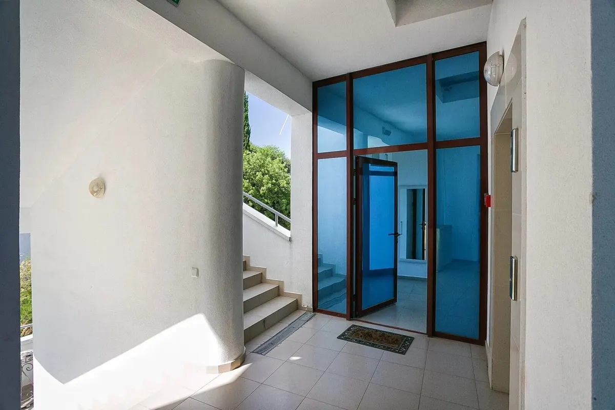 Двухкомнатная квартира в Алуште, 127 м² — фото 11