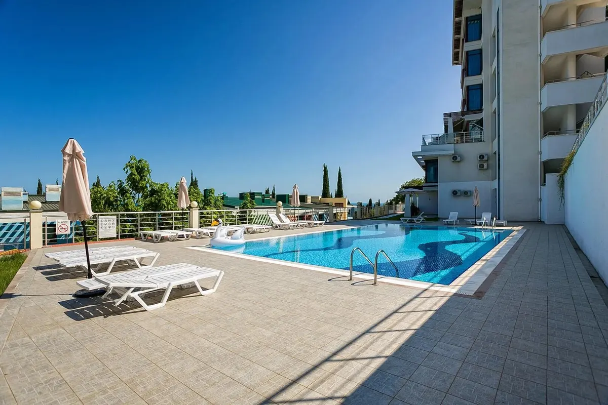 Двухкомнатная квартира в Алуште, 127 м² — фото 12