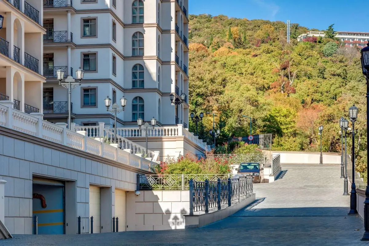 Двухкомнатная квартира в Ореанде, 97 м² — фото 16