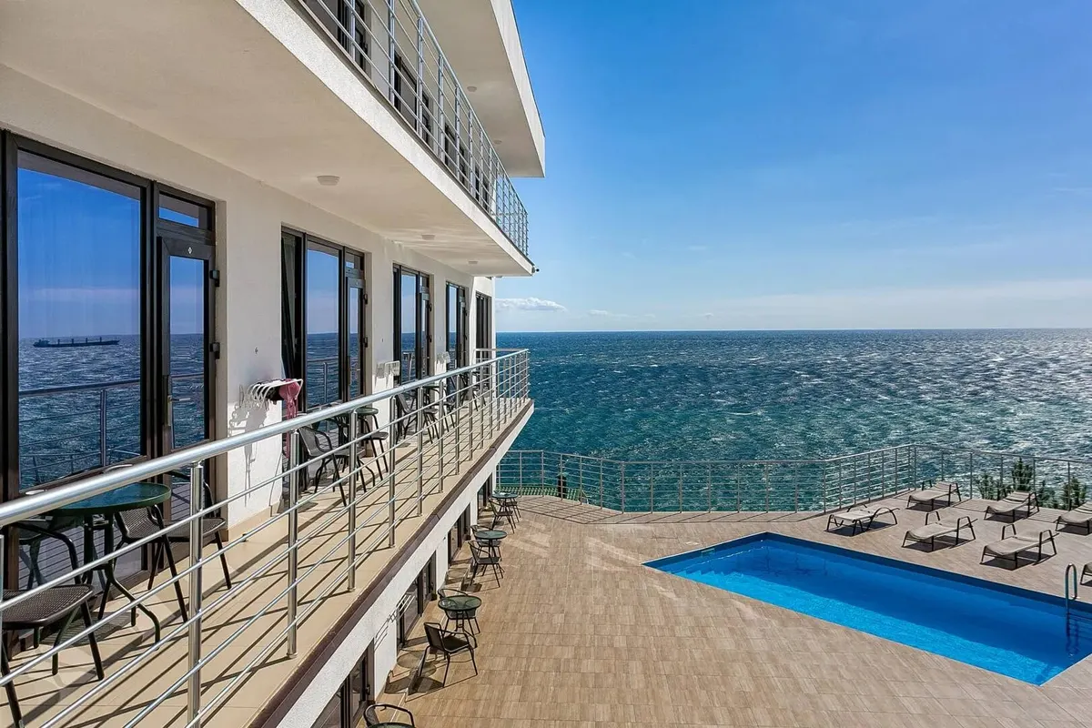 Коммерческое помещение 550 м² в Отрадном — фото 6