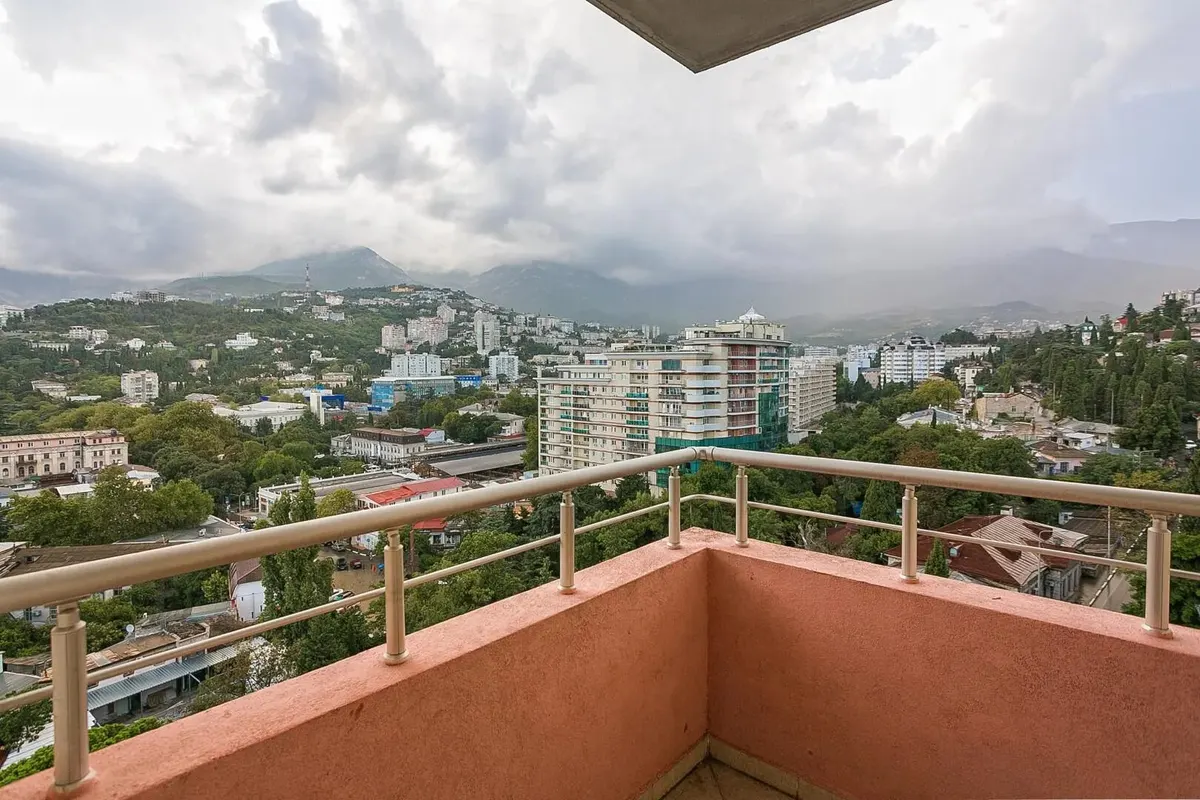 Однокомнатная квартира в Ялте, 84 м² — фото 15