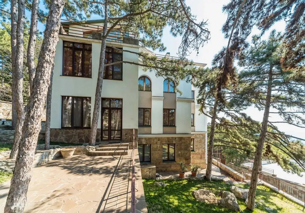Восход, Ялта
