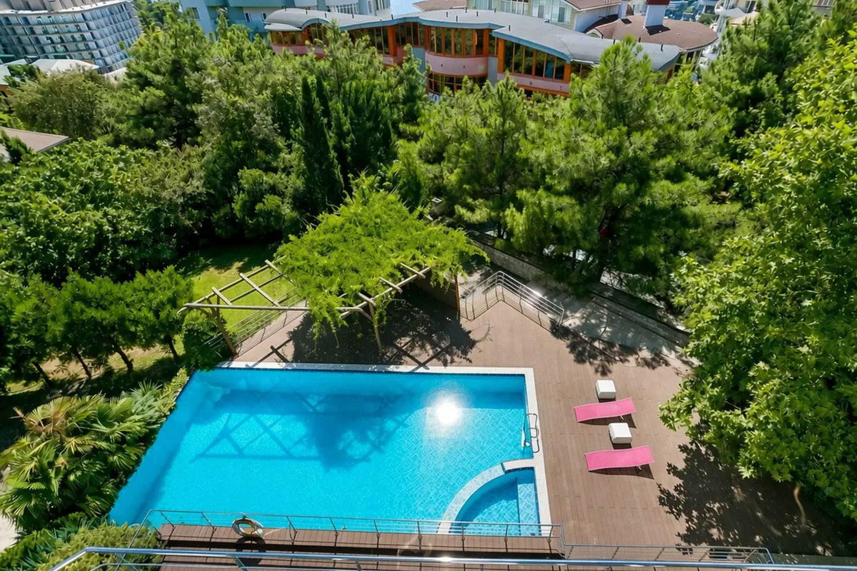 Дом 350 м² в Ялте, участок 10 сот.