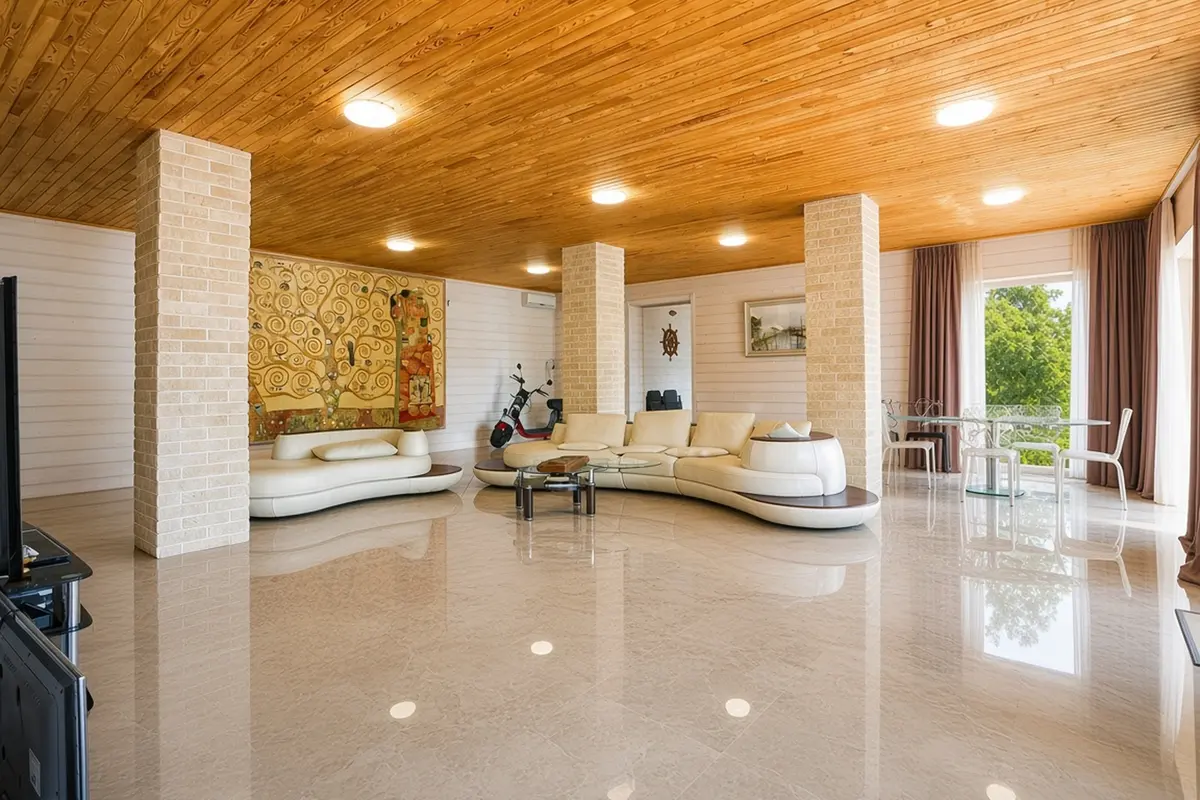Дом 350 м² в Ялте, участок 10 сот.