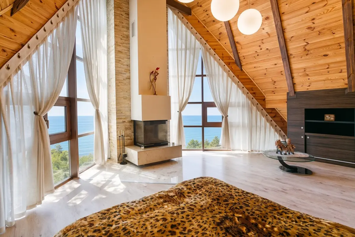 Дом 350 м² в Массандре, участок 2,4 сот.