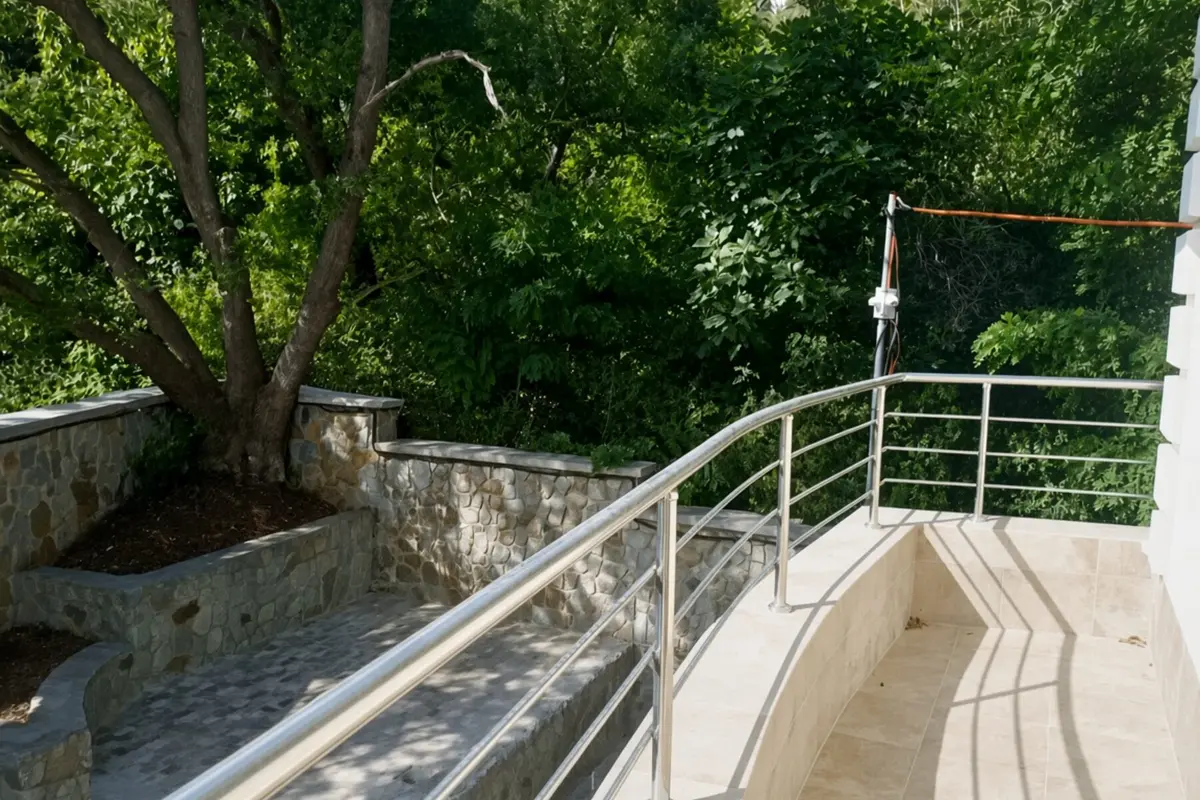Дом 550 м² в Алупке, участок 8 сот.