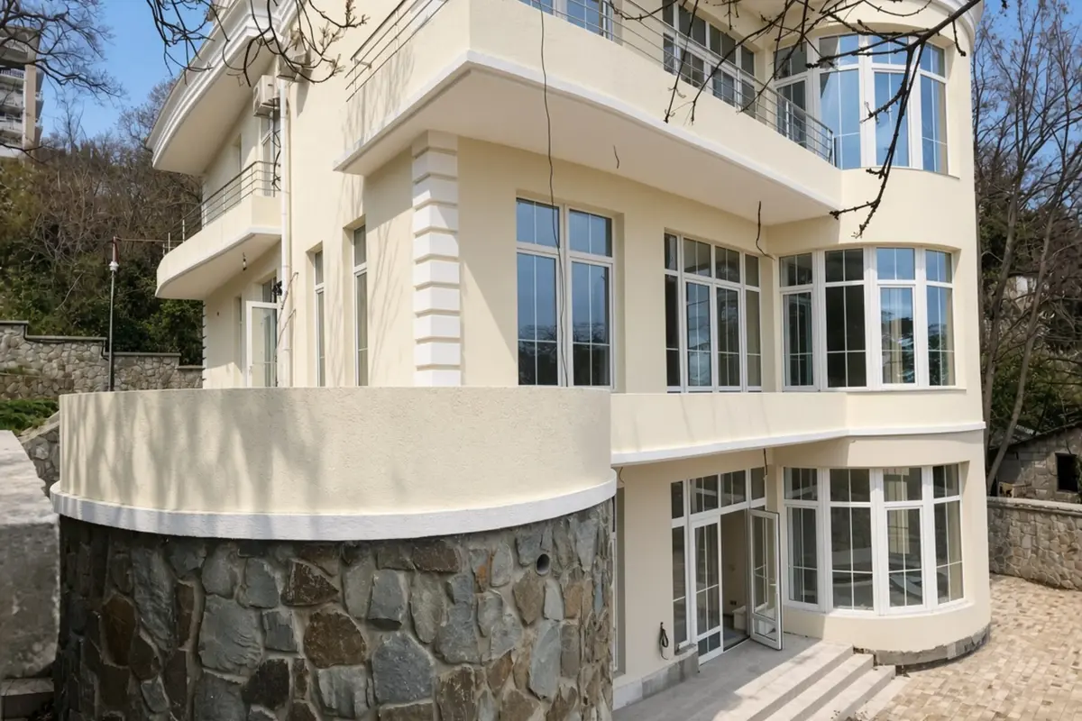 Дом 550 м² в Алупке, участок 8 сот.