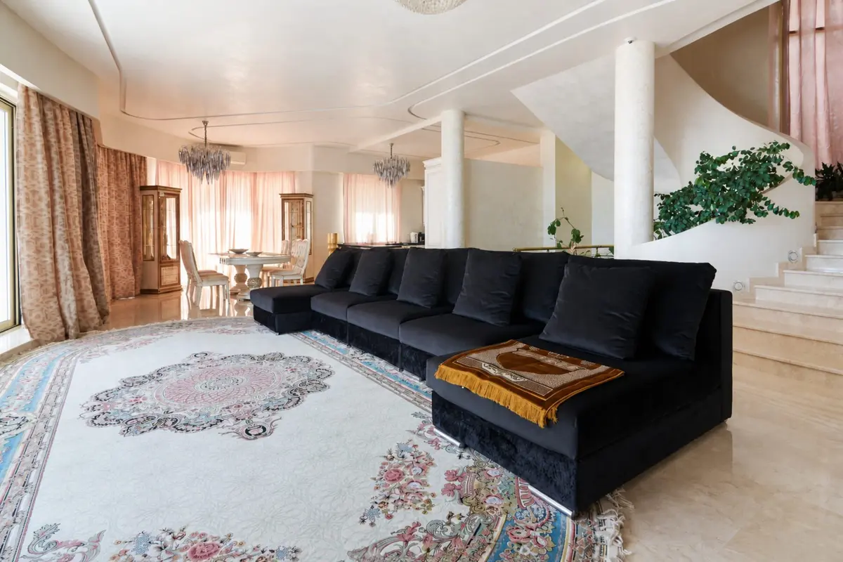 Дом 3000 м² в Гурзуфе, участок 52 сот.