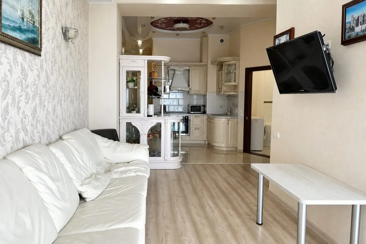 Двухкомнатная квартира в Ялте, 65 м²