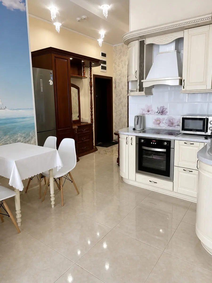 Двухкомнатная квартира в Ялте, 65 м²