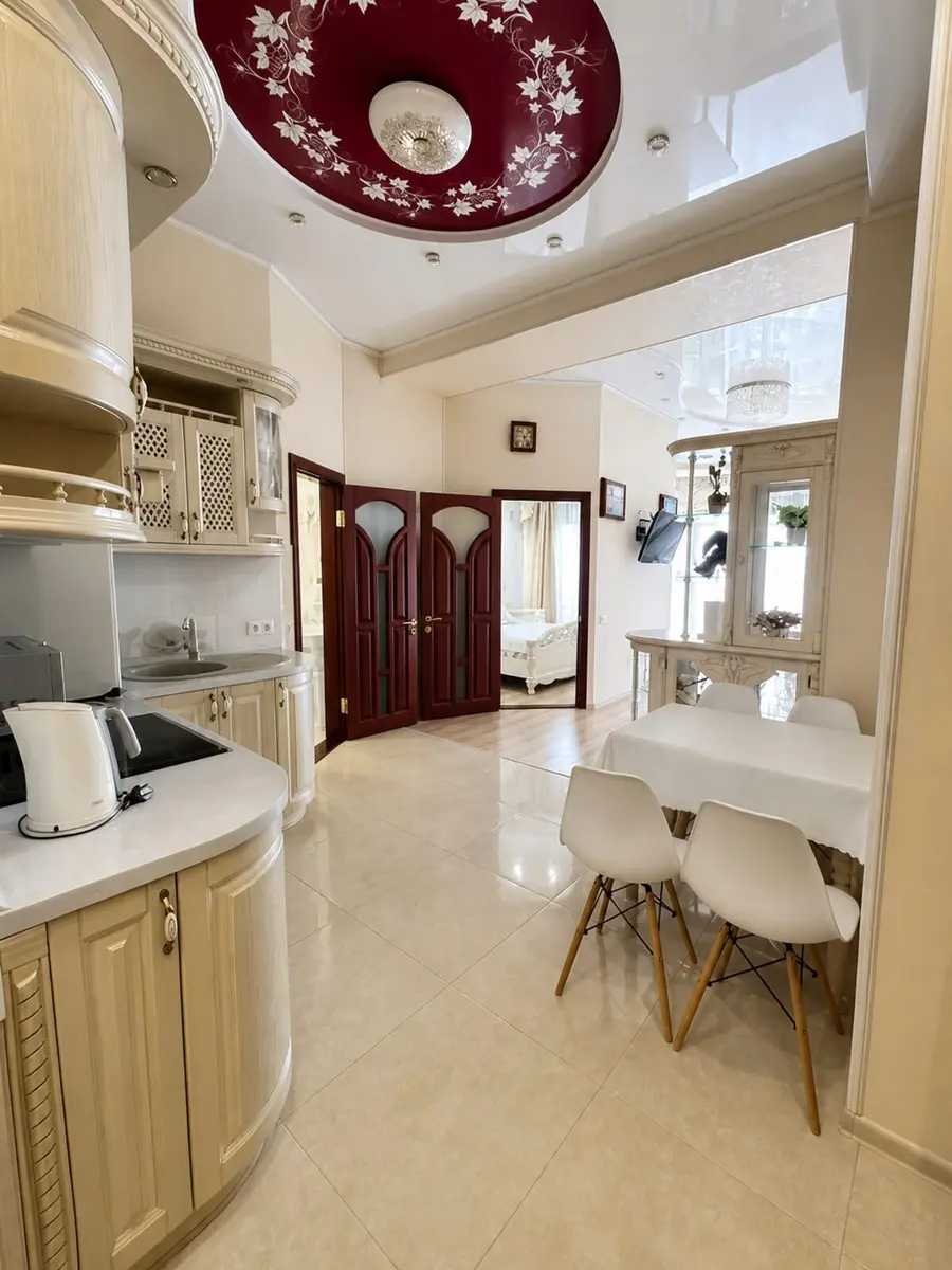 Двухкомнатная квартира в Ялте, 65 м²