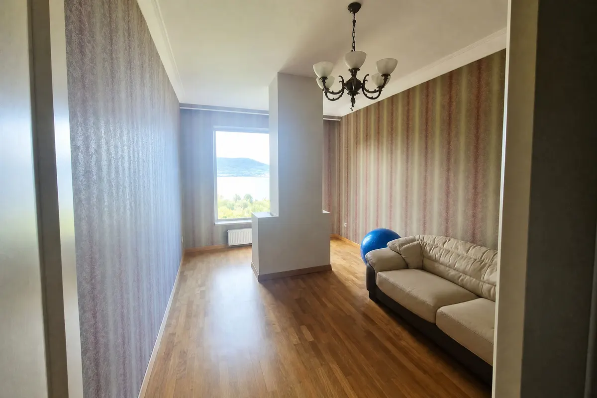 Таунхаус 330 м² в Ореанде, участок 1 сот.