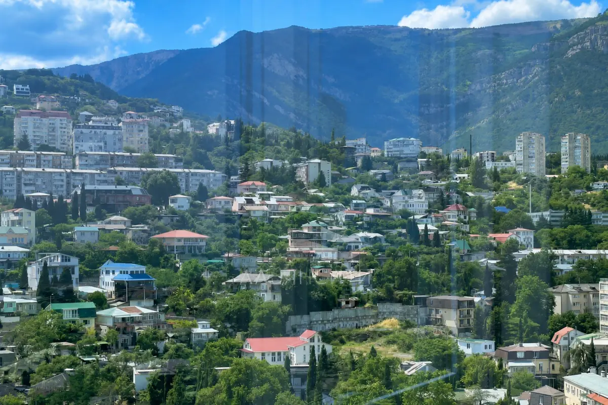 Двухкомнатная квартира в Ялте, 93,1 м²