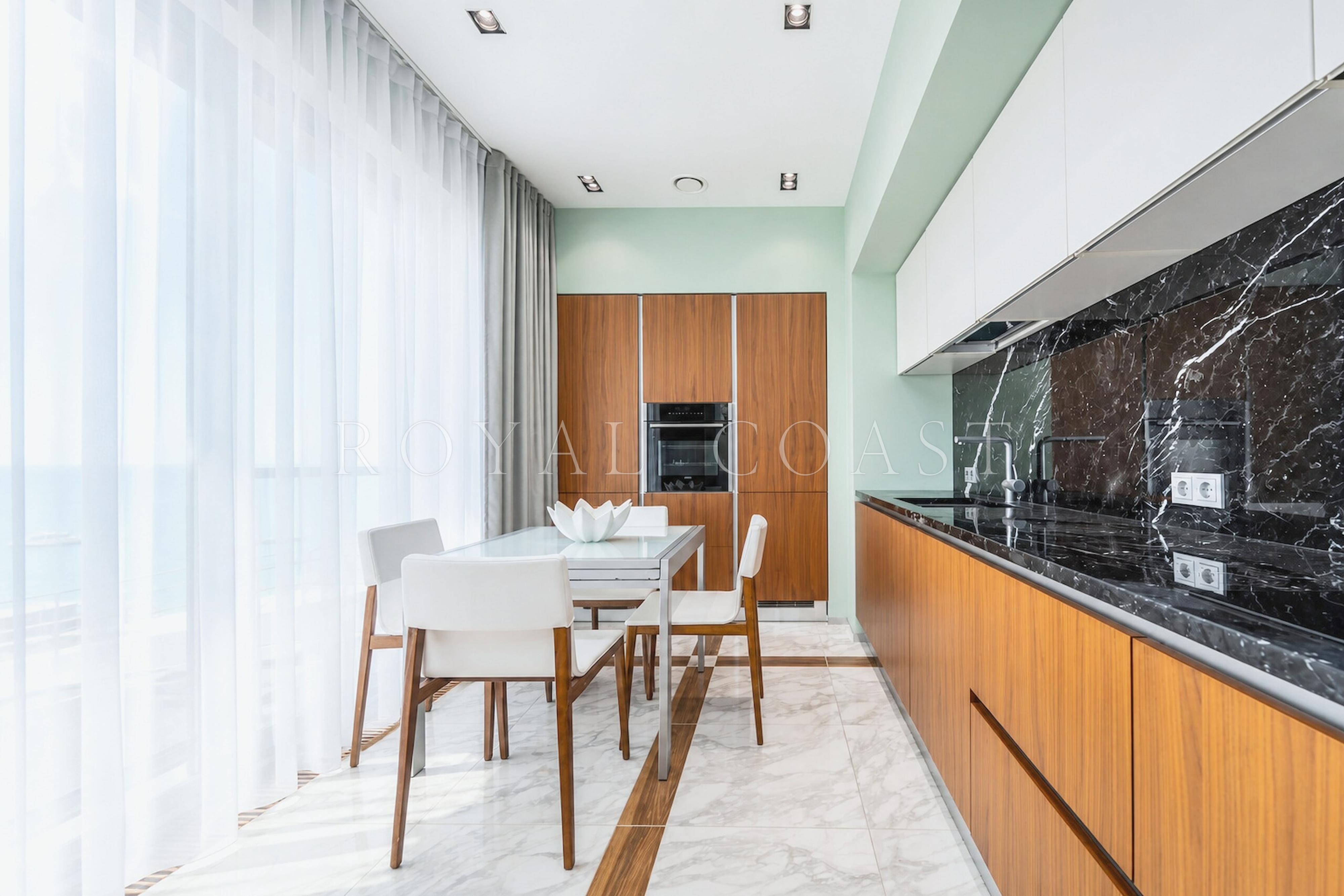 Трёхкомнатные апартаменты в Ялте, 87.9 м² — фото 11