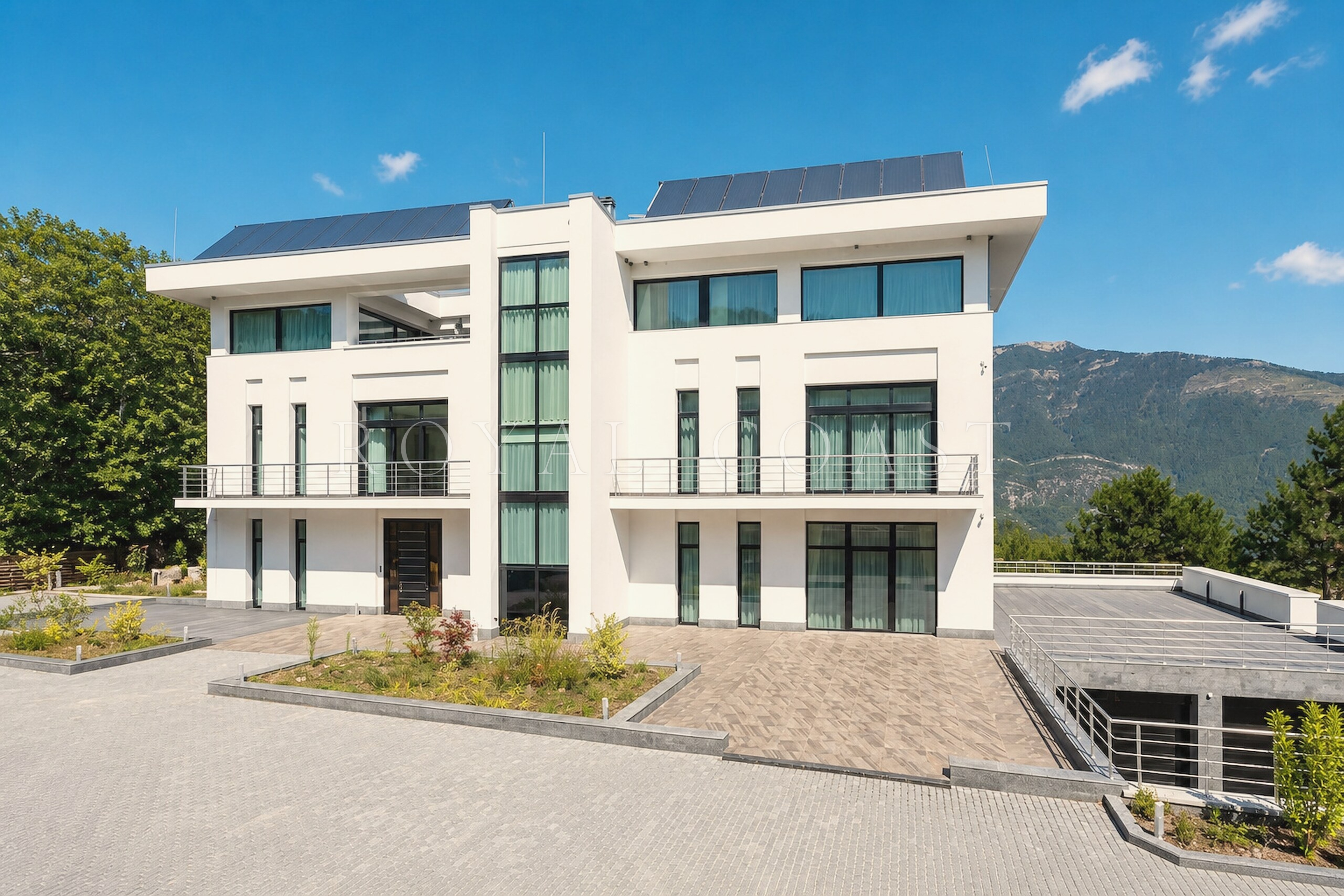Дом 1136.9 м² в Ялте, участок 36 сот. — фото 2