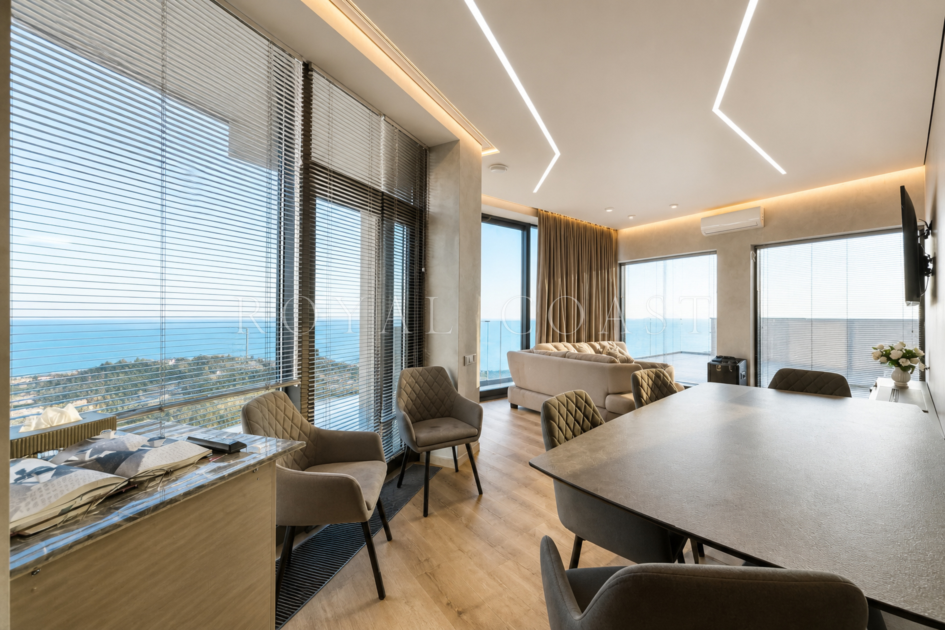 Трёхкомнатная квартира в Ялте, 252.5 м²