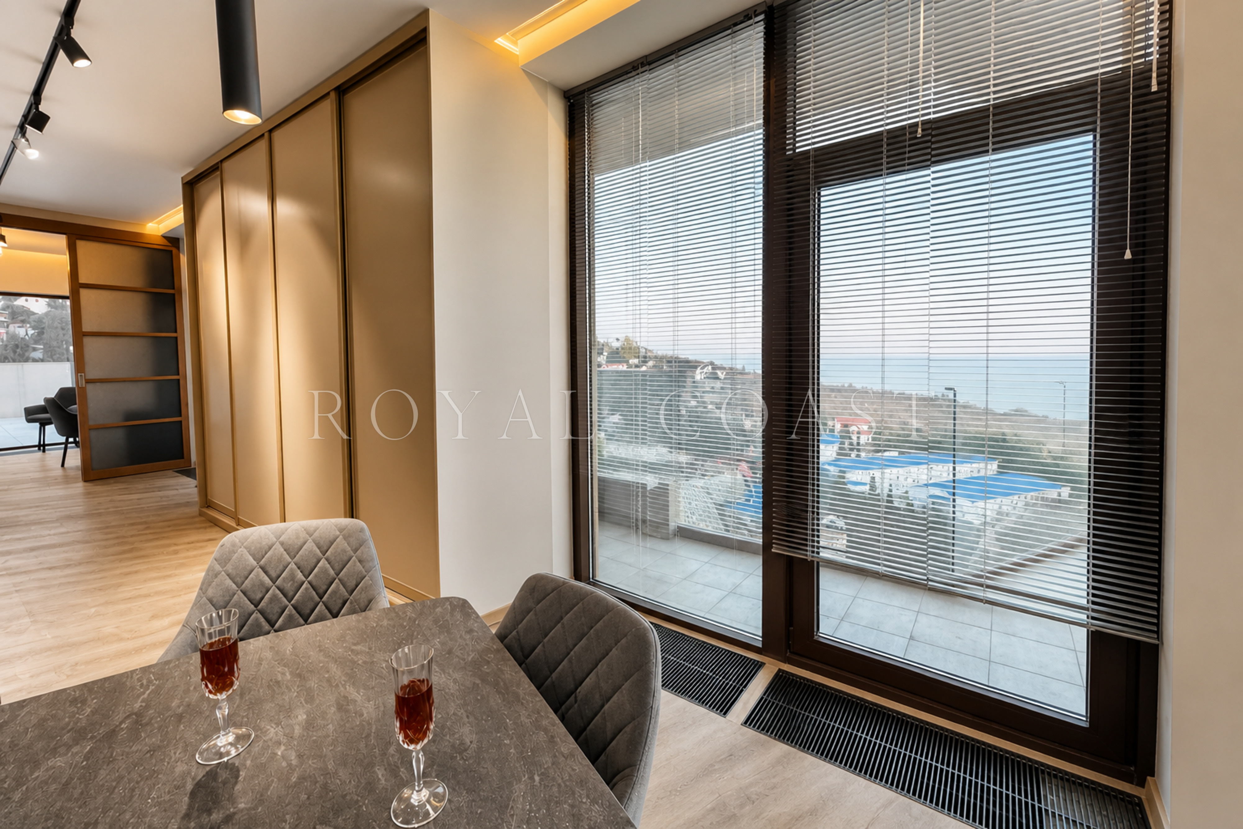 Трёхкомнатная квартира в Ялте, 252.5 м² — фото 2