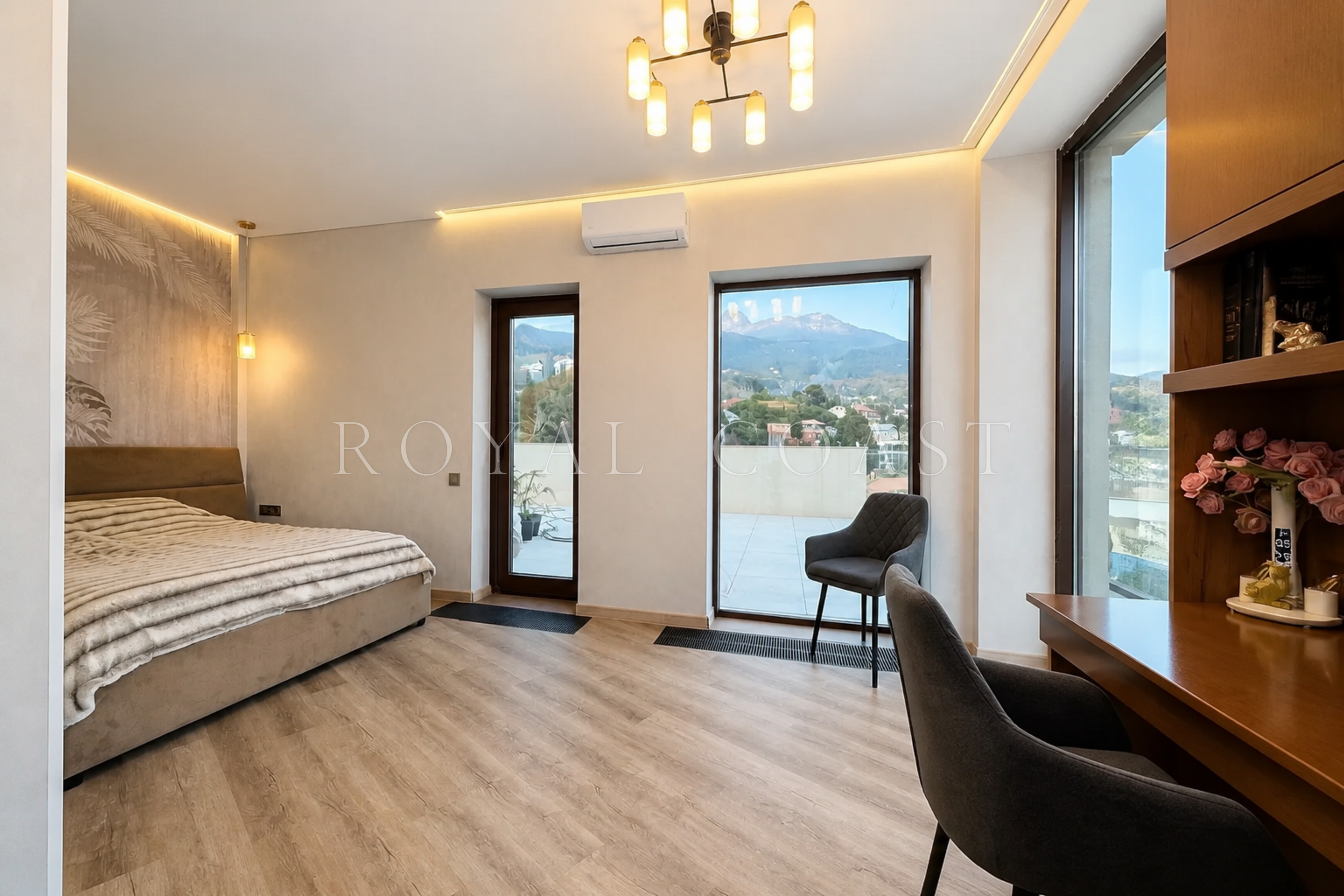 Трёхкомнатная квартира в Ялте, 252.5 м² — фото 22