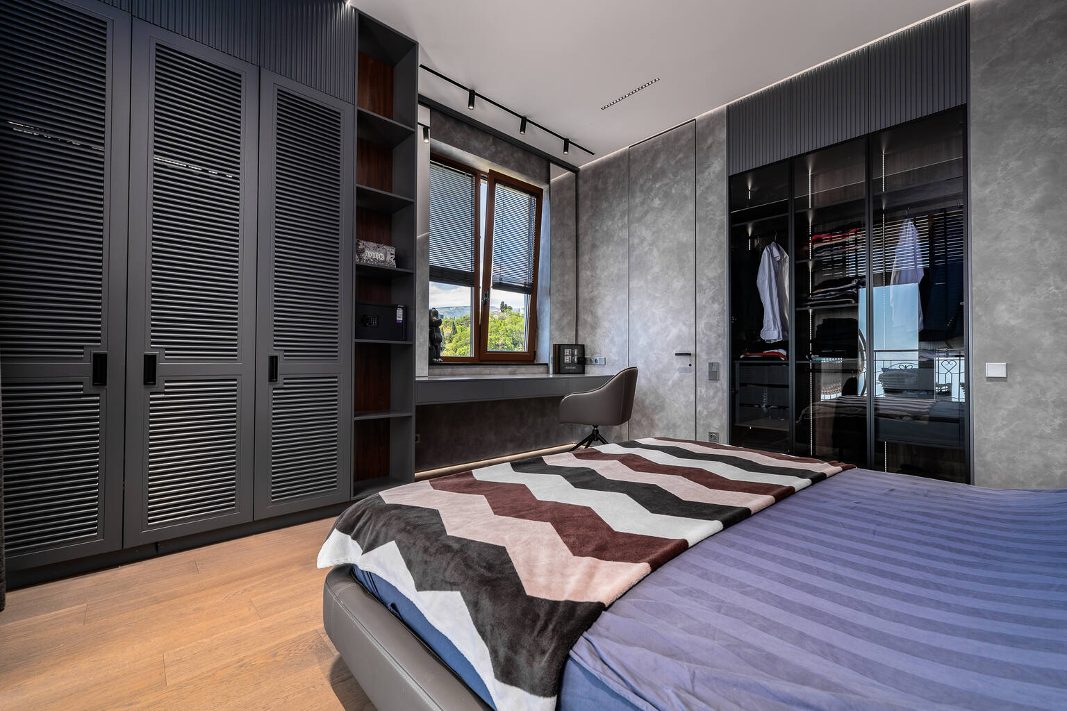 Трёхкомнатная квартира в Ялте, 117 м²
