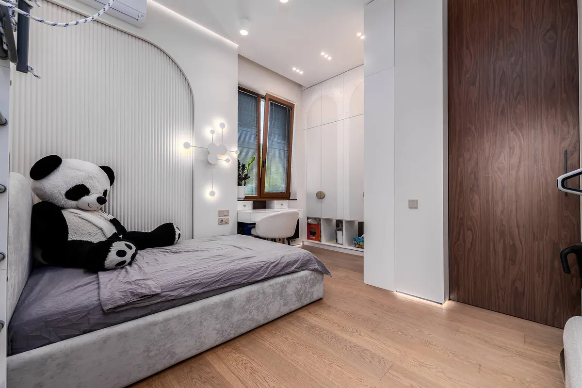 Трёхкомнатная квартира в Ялте, 117 м²