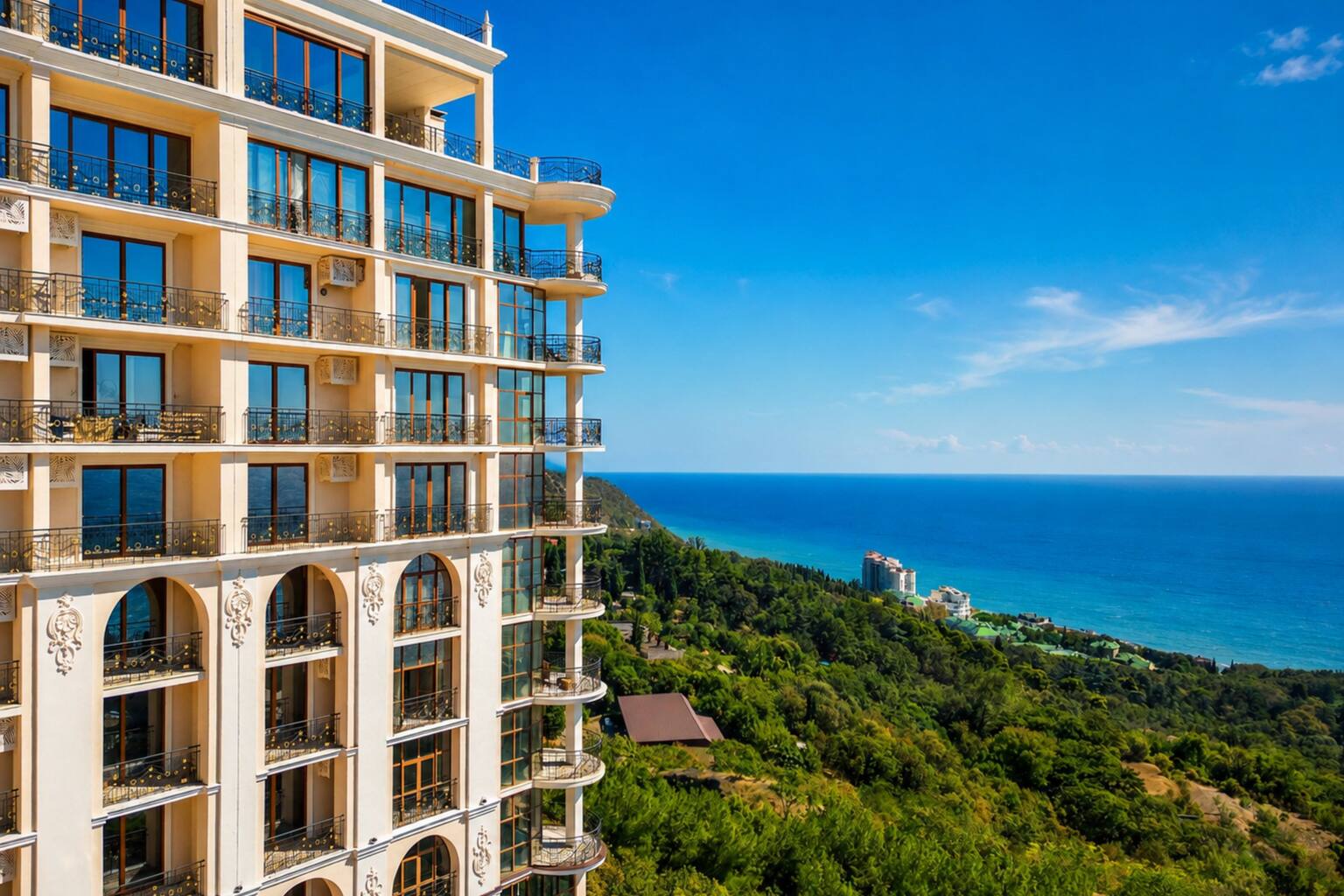 Трёхкомнатная квартира в Ялте, 117 м²
