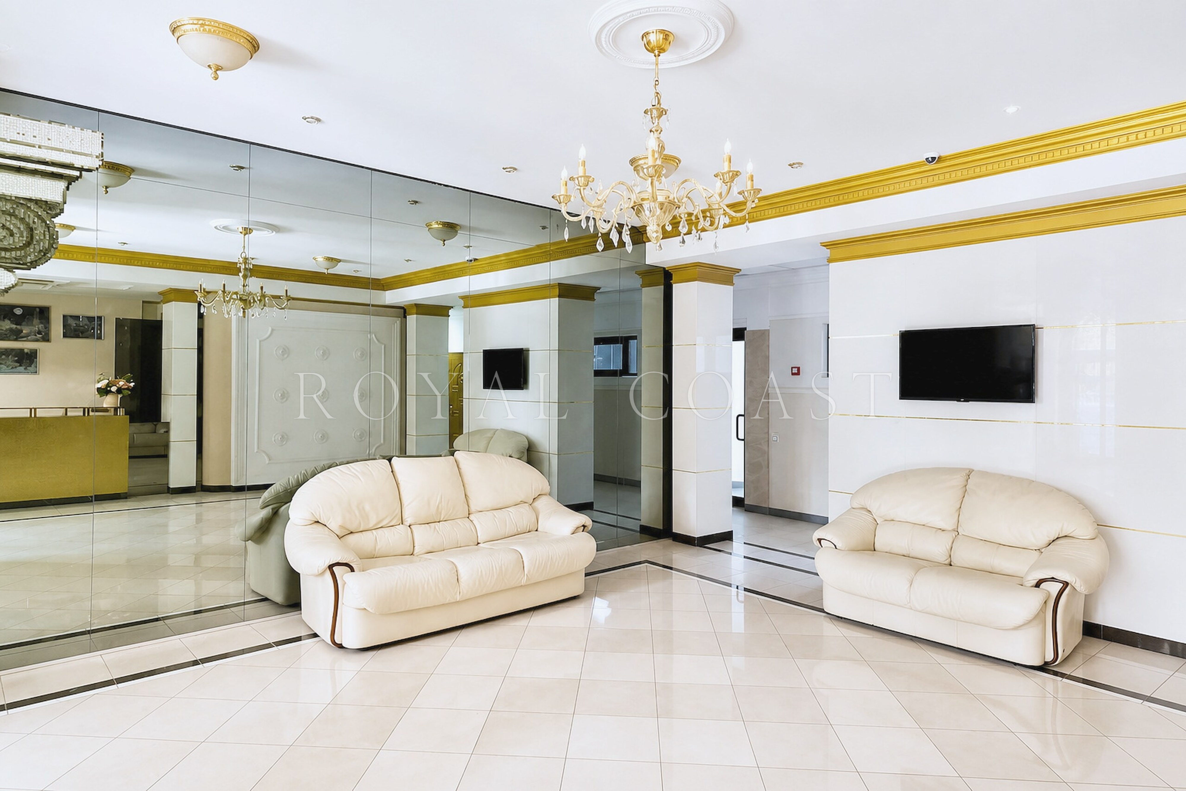 Двухкомнатная квартира в Ялте, 65.9 м² — фото 14
