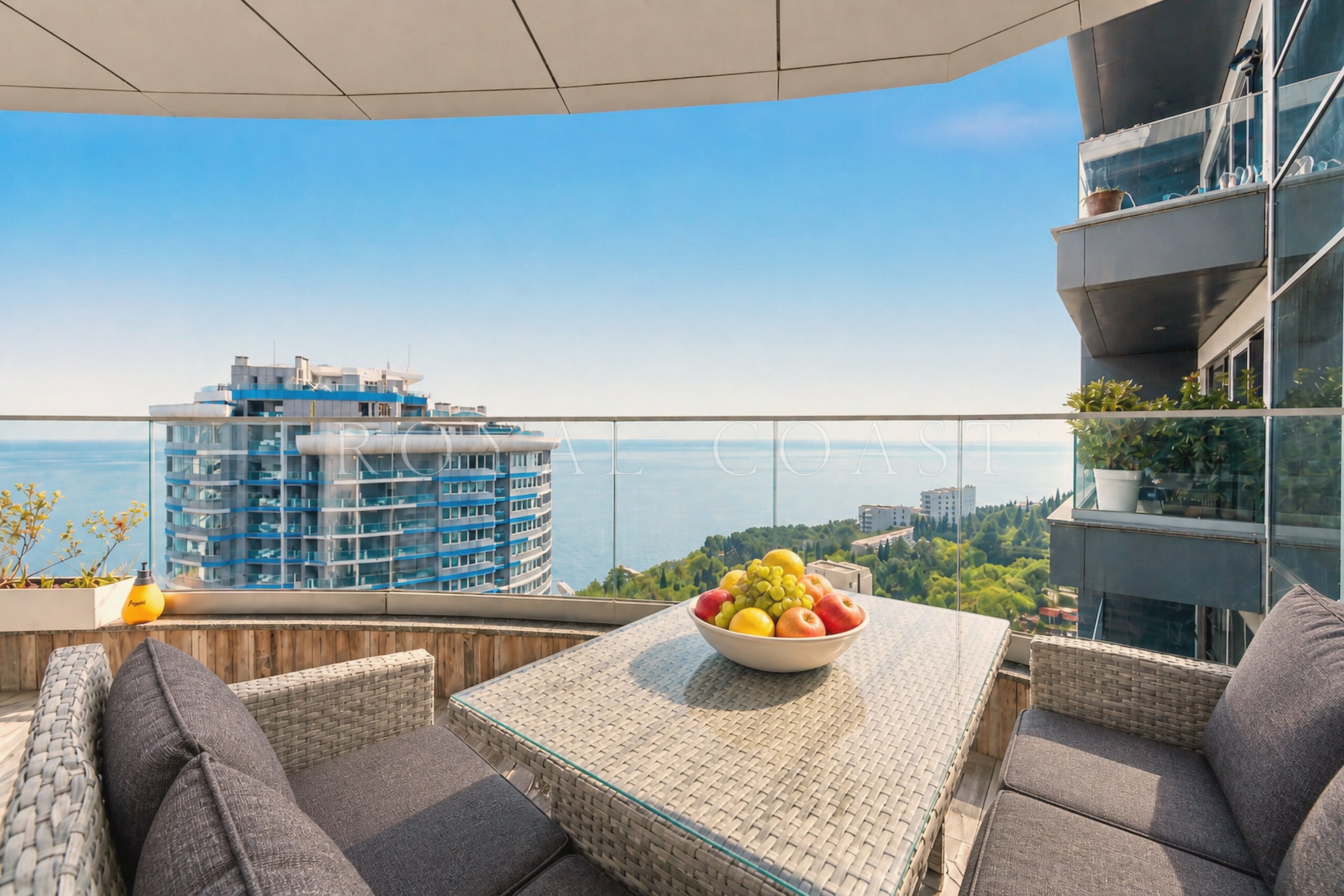 Четырёхкомнатная квартира в Ялте, 179 м² — фото 2