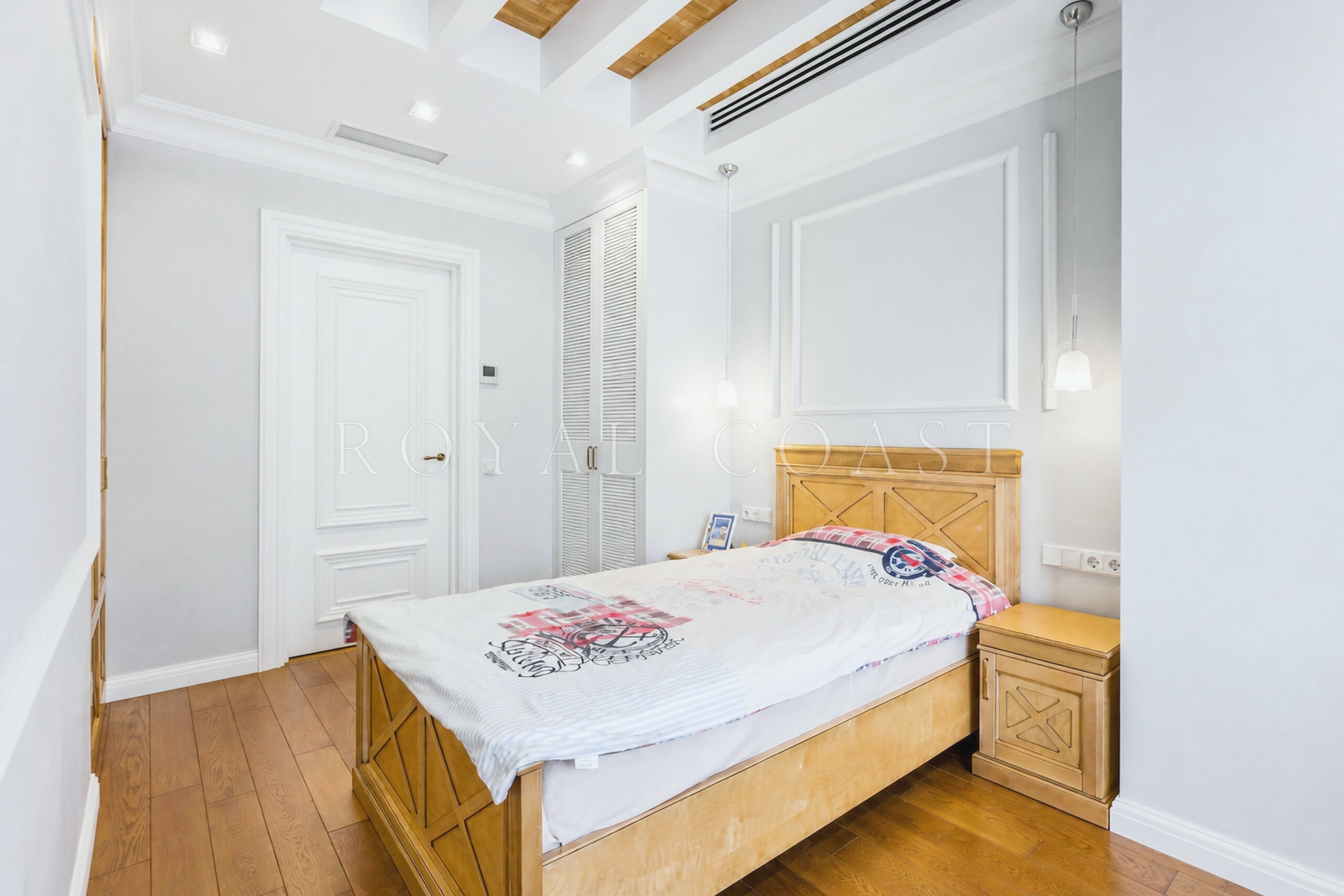 Четырёхкомнатная квартира в Ялте, 179 м² — фото 20