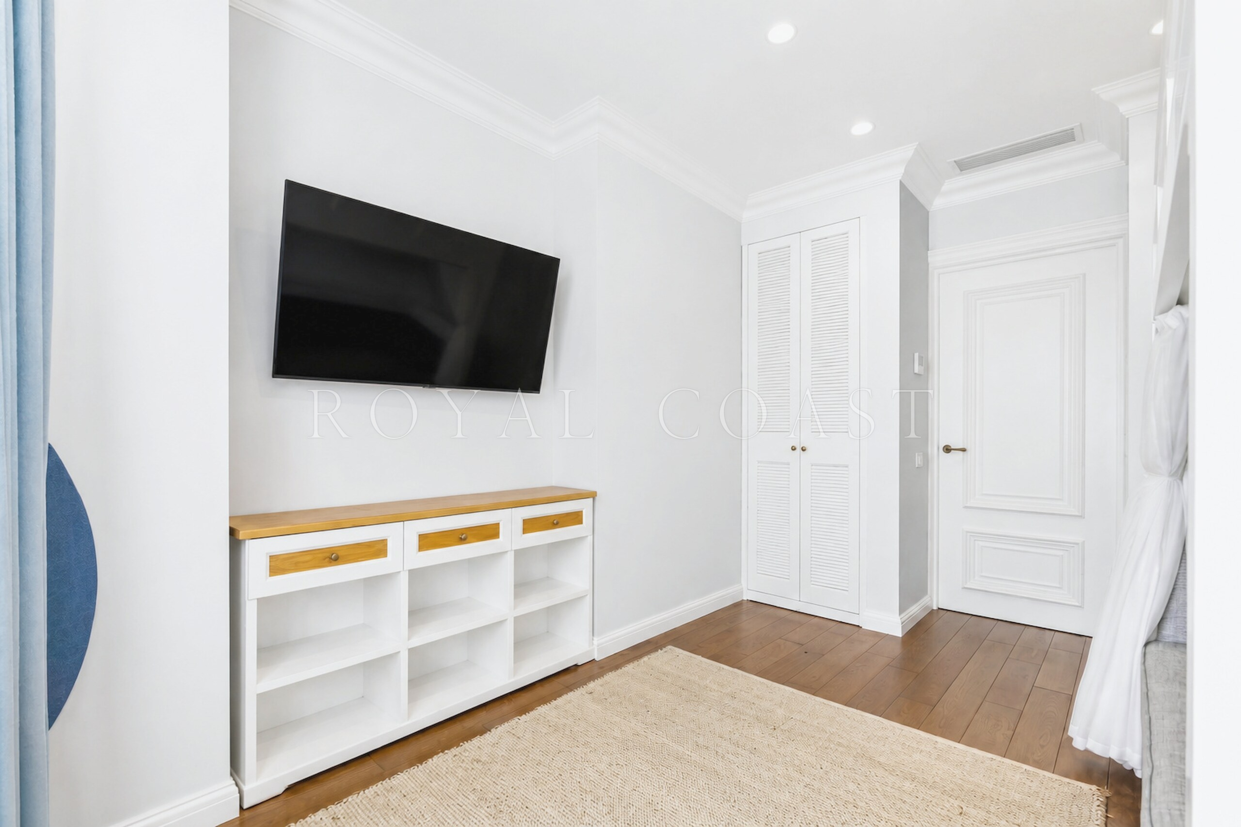 Четырёхкомнатная квартира в Ялте, 179 м² — фото 25