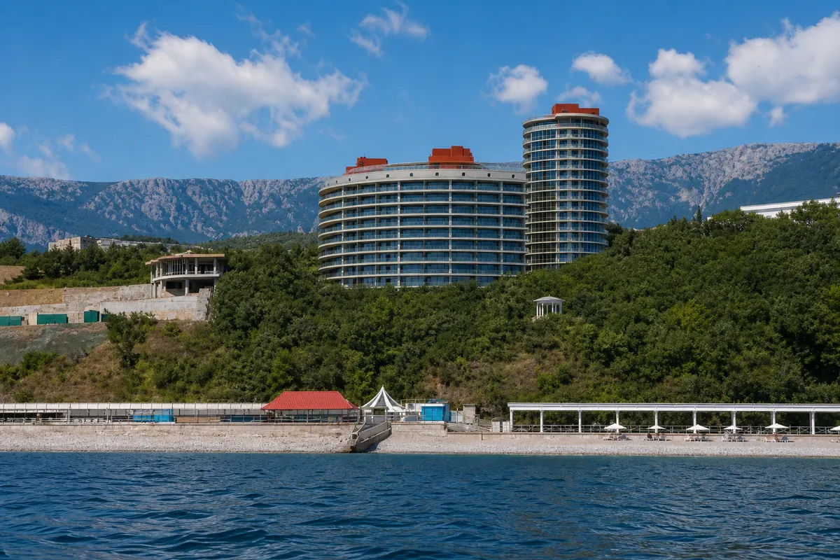 Трёхкомнатные апартаменты в Ливадии, 82.4 м² — фото 18