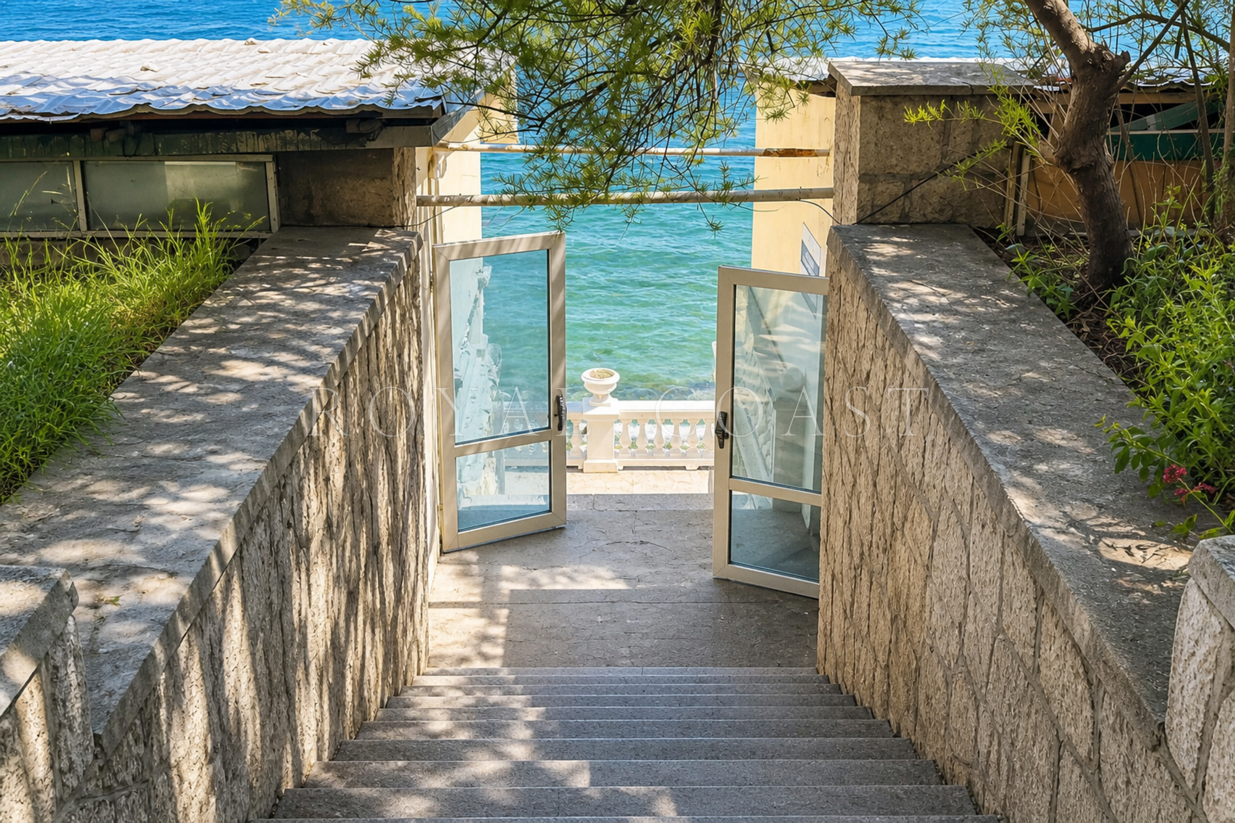 Гостиница 2376 м² в Ялте — фото 24