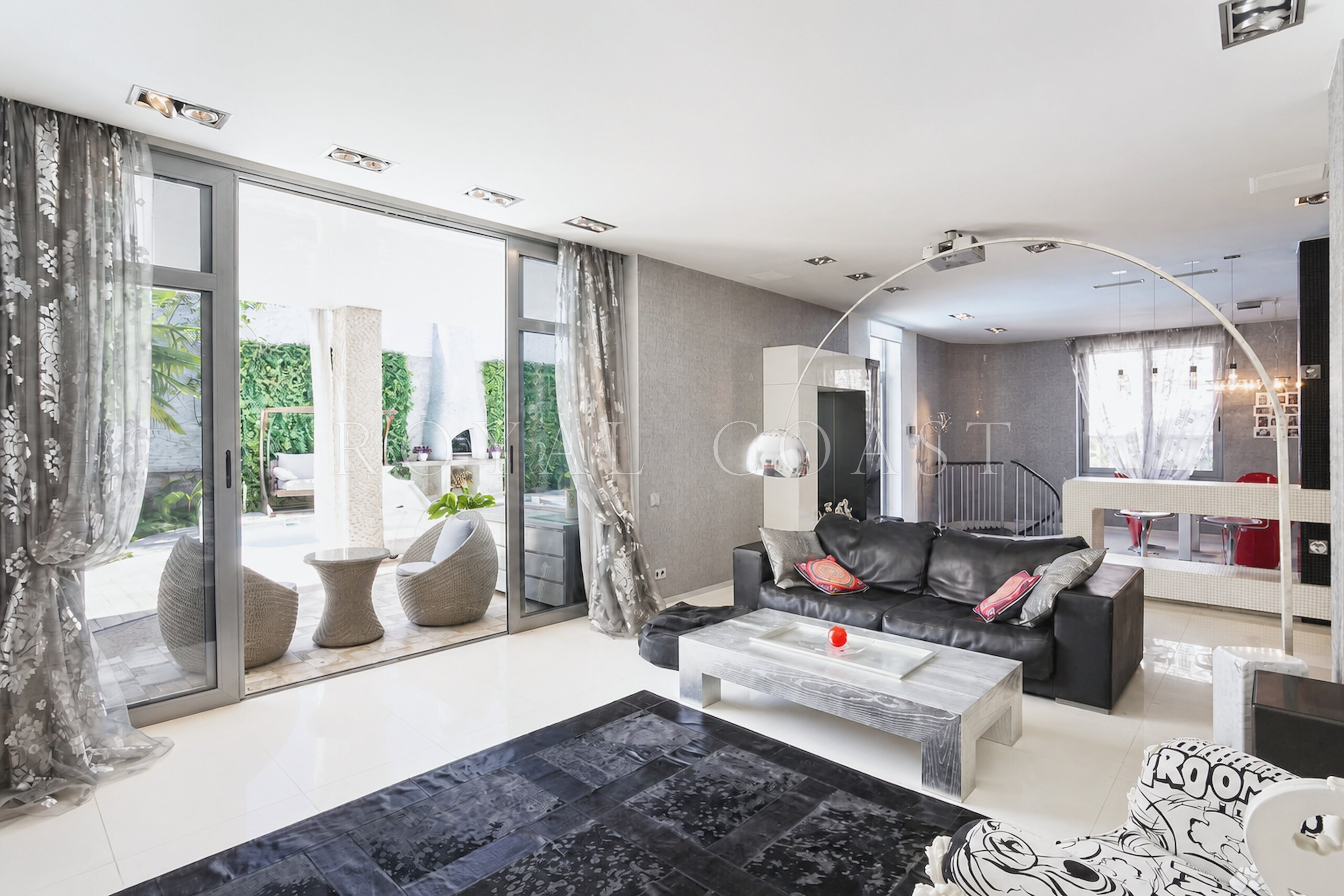Дом 350 м² в Ялте, участок 5 сот.