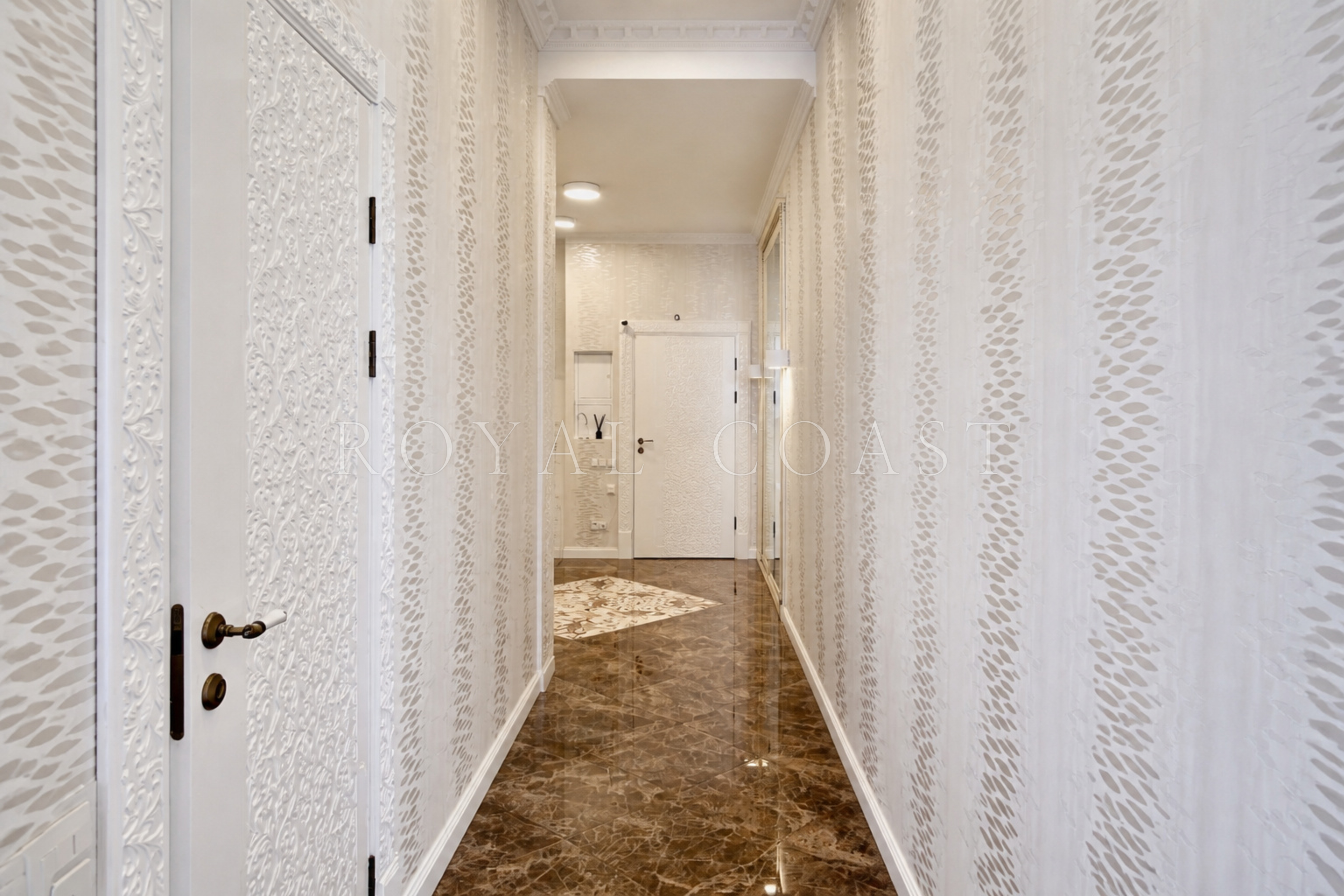 Двухкомнатная квартира в Ялте, 105.1 м² — фото 22