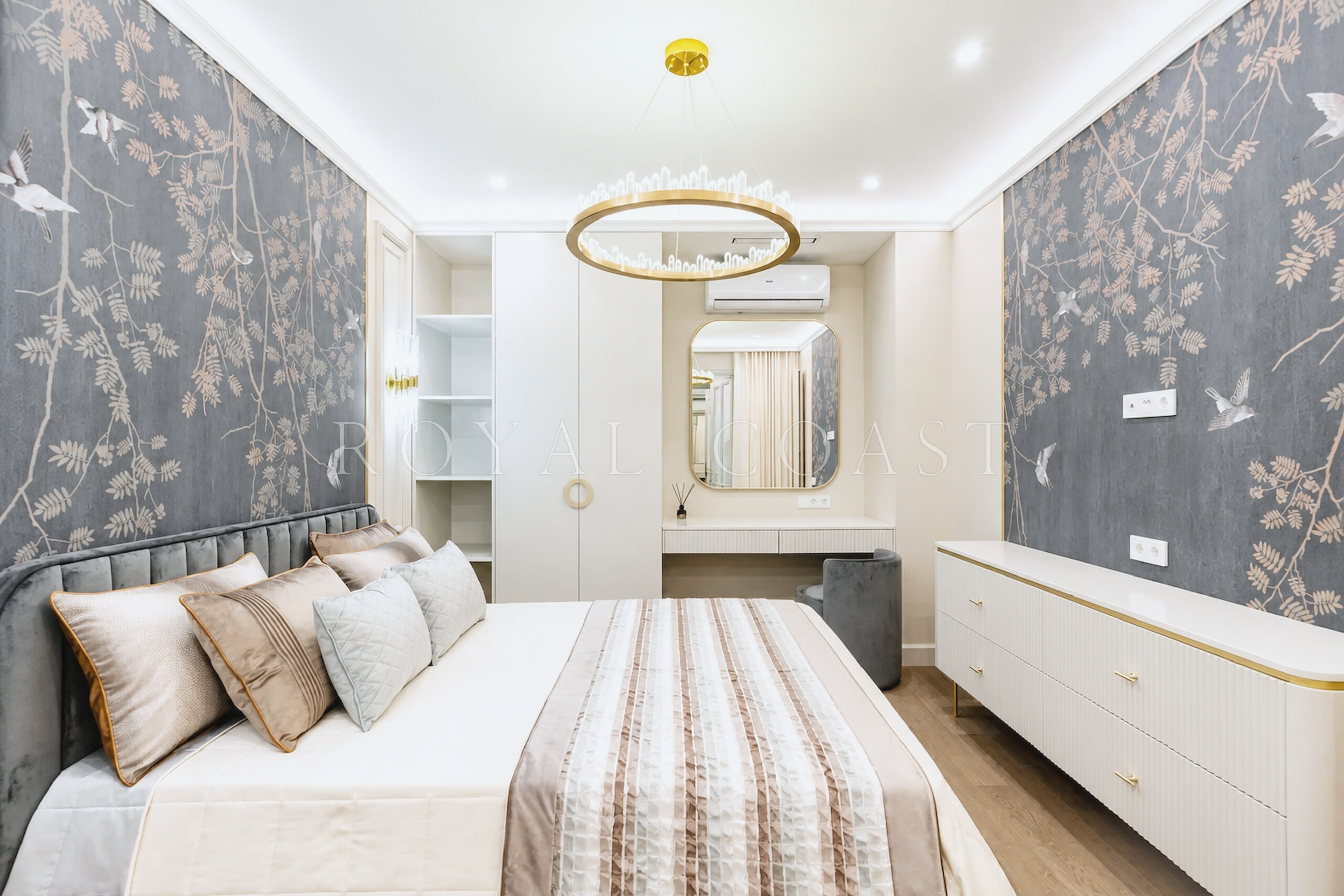 Четырёхкомнатная квартира в Ялте, 134.9 м² — фото 13