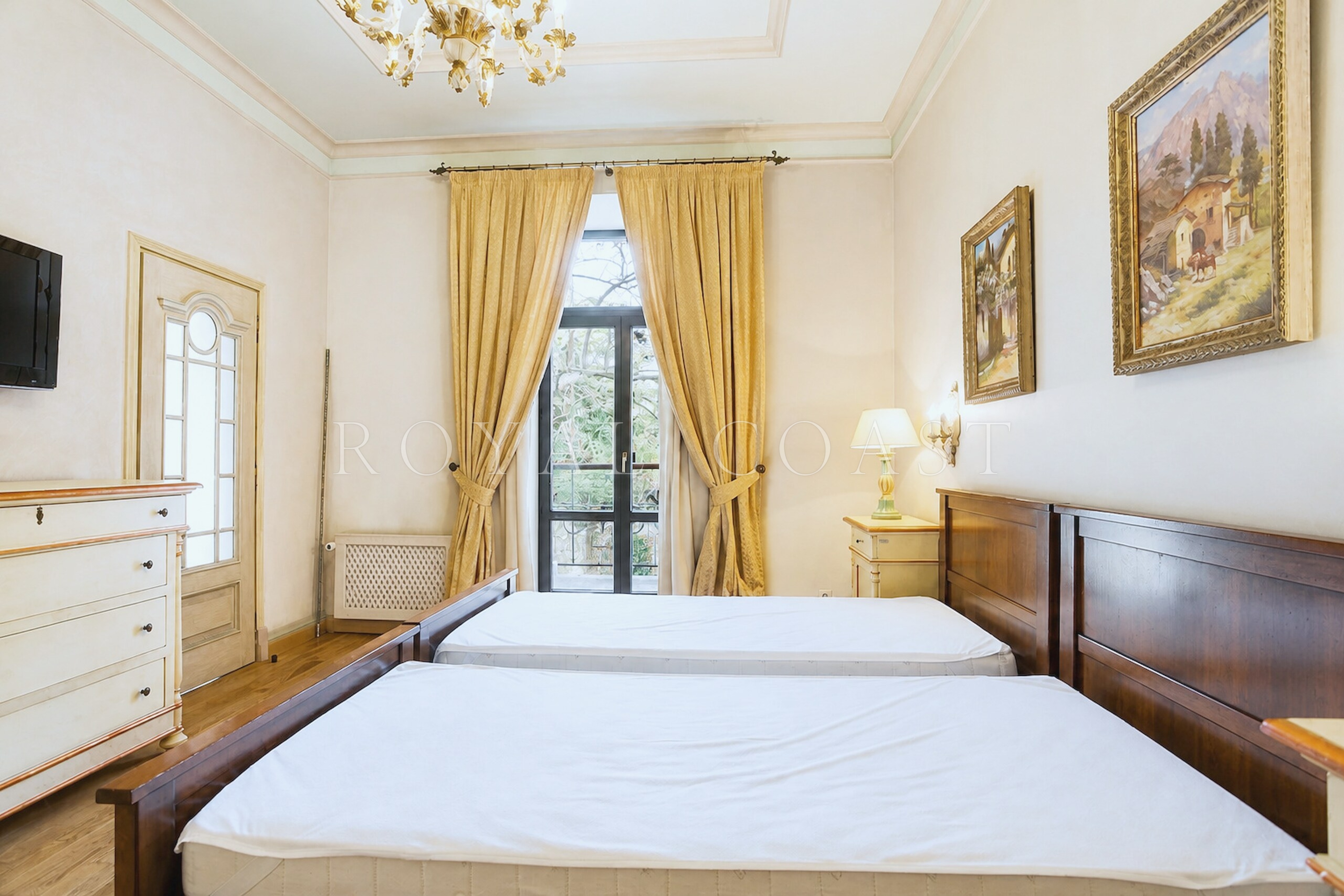 Трёхкомнатная квартира в Ялте, 166.3 м² — фото 25