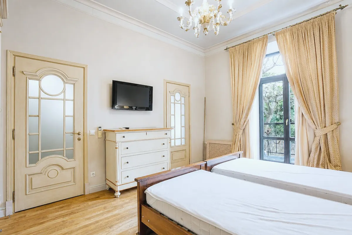 Трёхкомнатная квартира в Ялте, 166.3 м² — фото 26