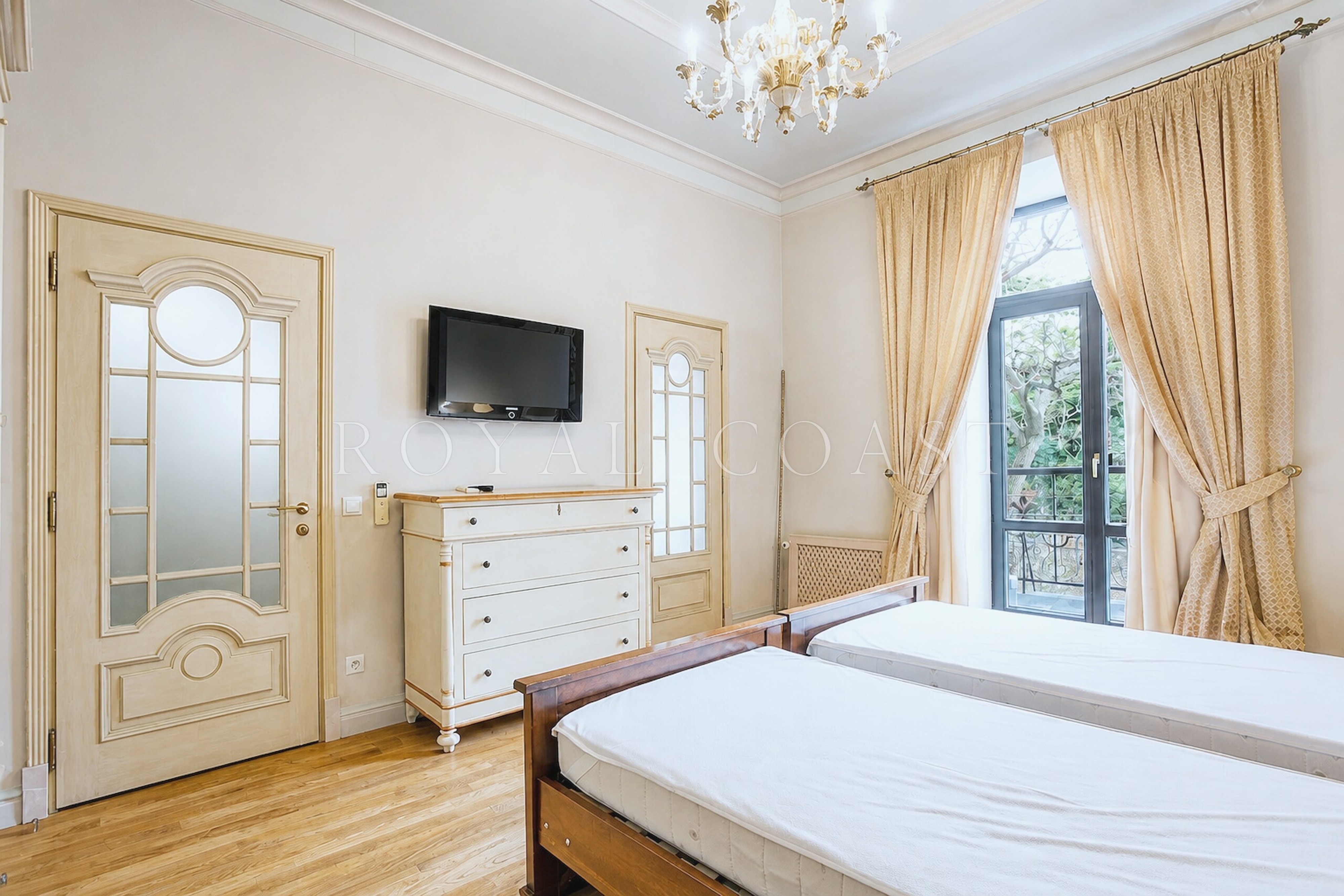 Трёхкомнатная квартира в Ялте, 166.3 м² — фото 26