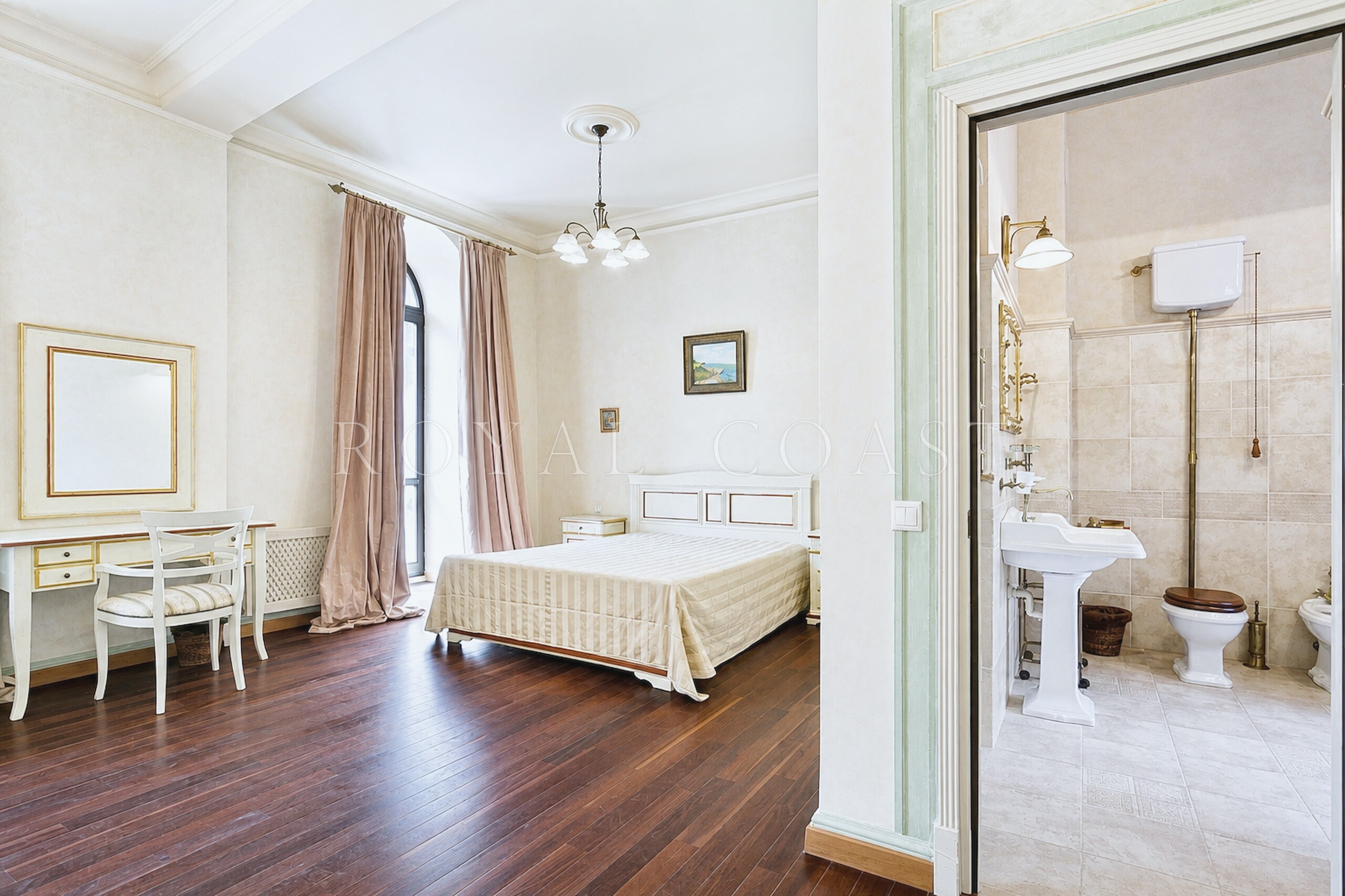 Трёхкомнатная квартира в Ялте, 166.3 м² — фото 9