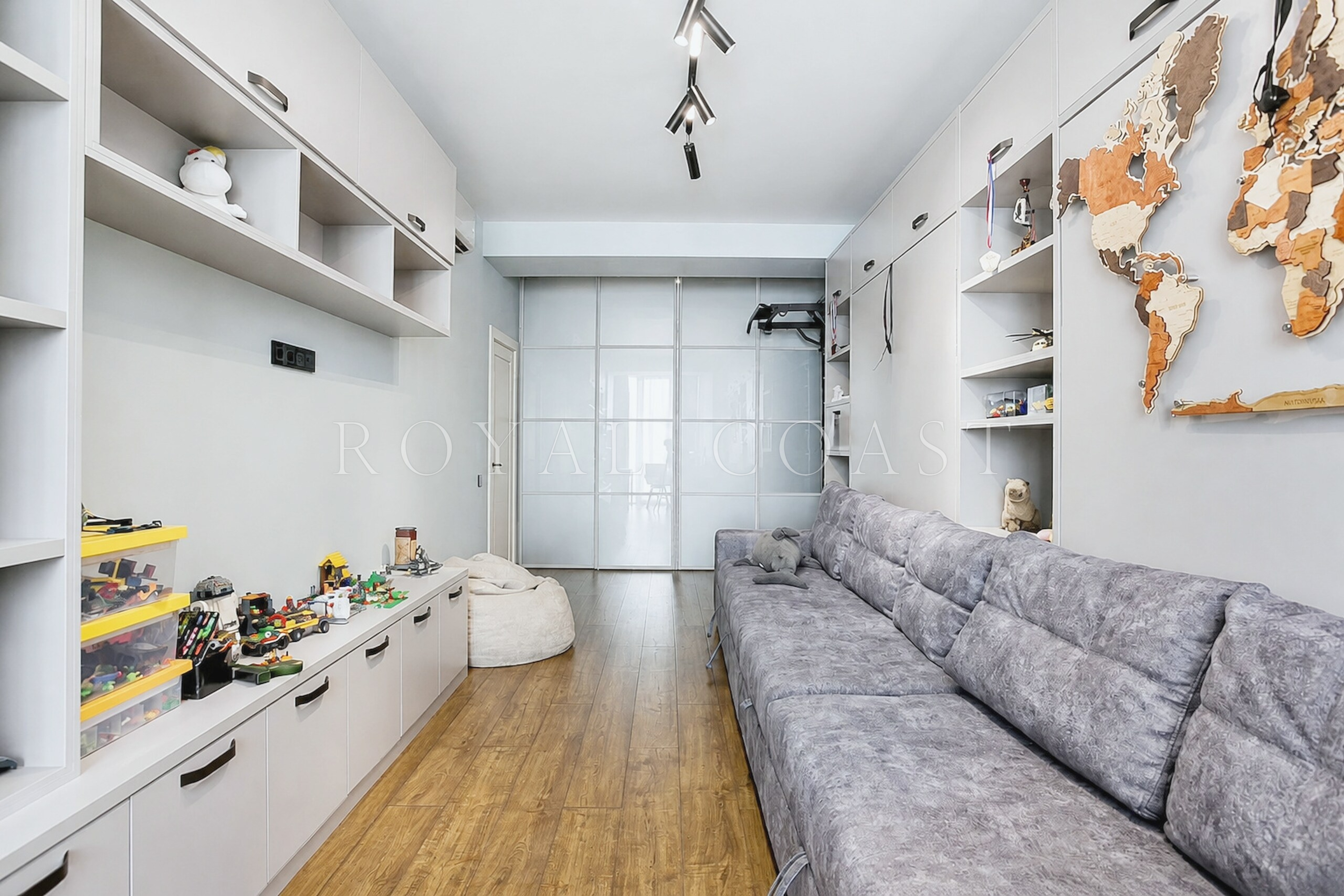 Четырёхкомнатная квартира в Ялте, 176 м² — фото 16