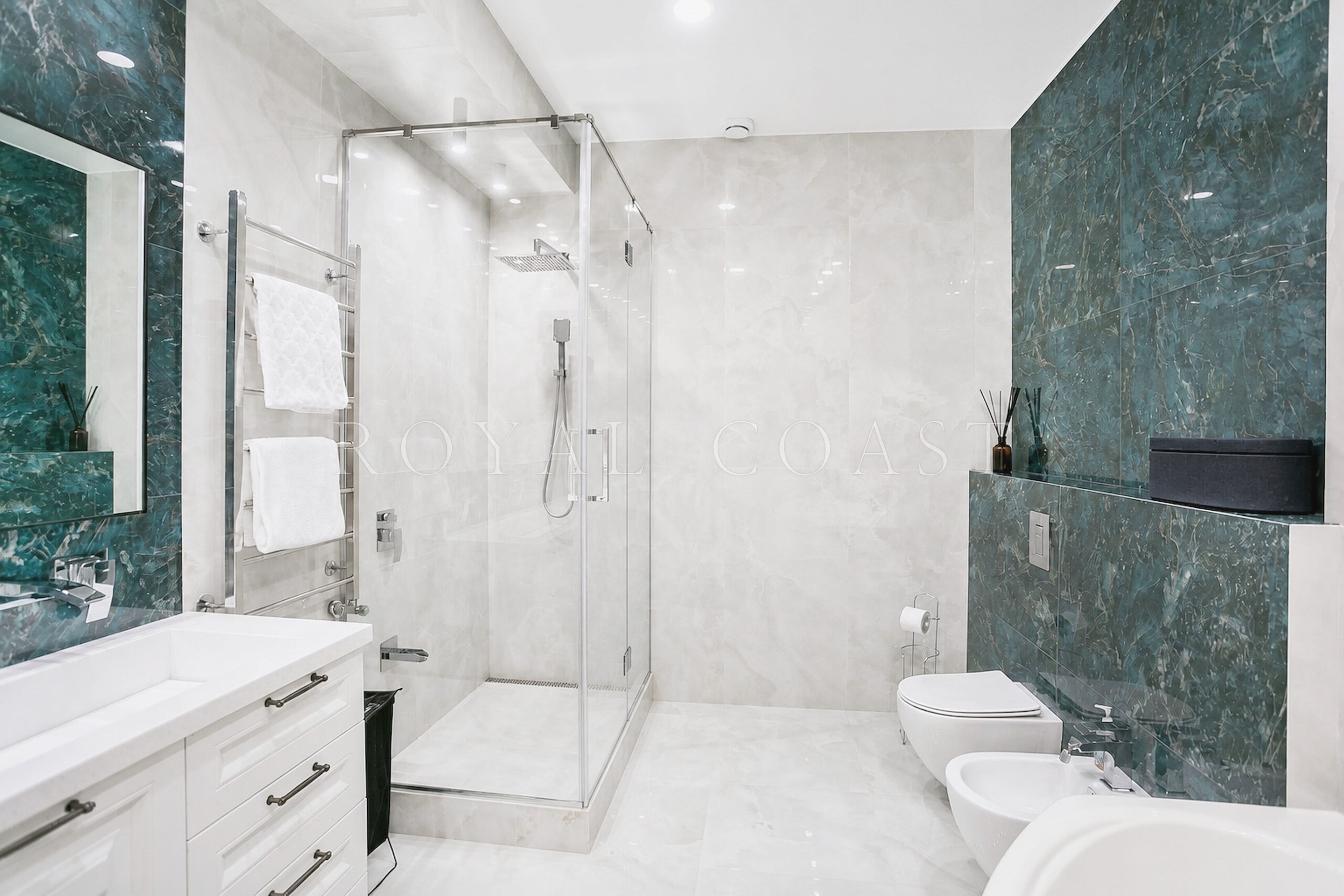 Четырёхкомнатная квартира в Ялте, 176 м² — фото 9