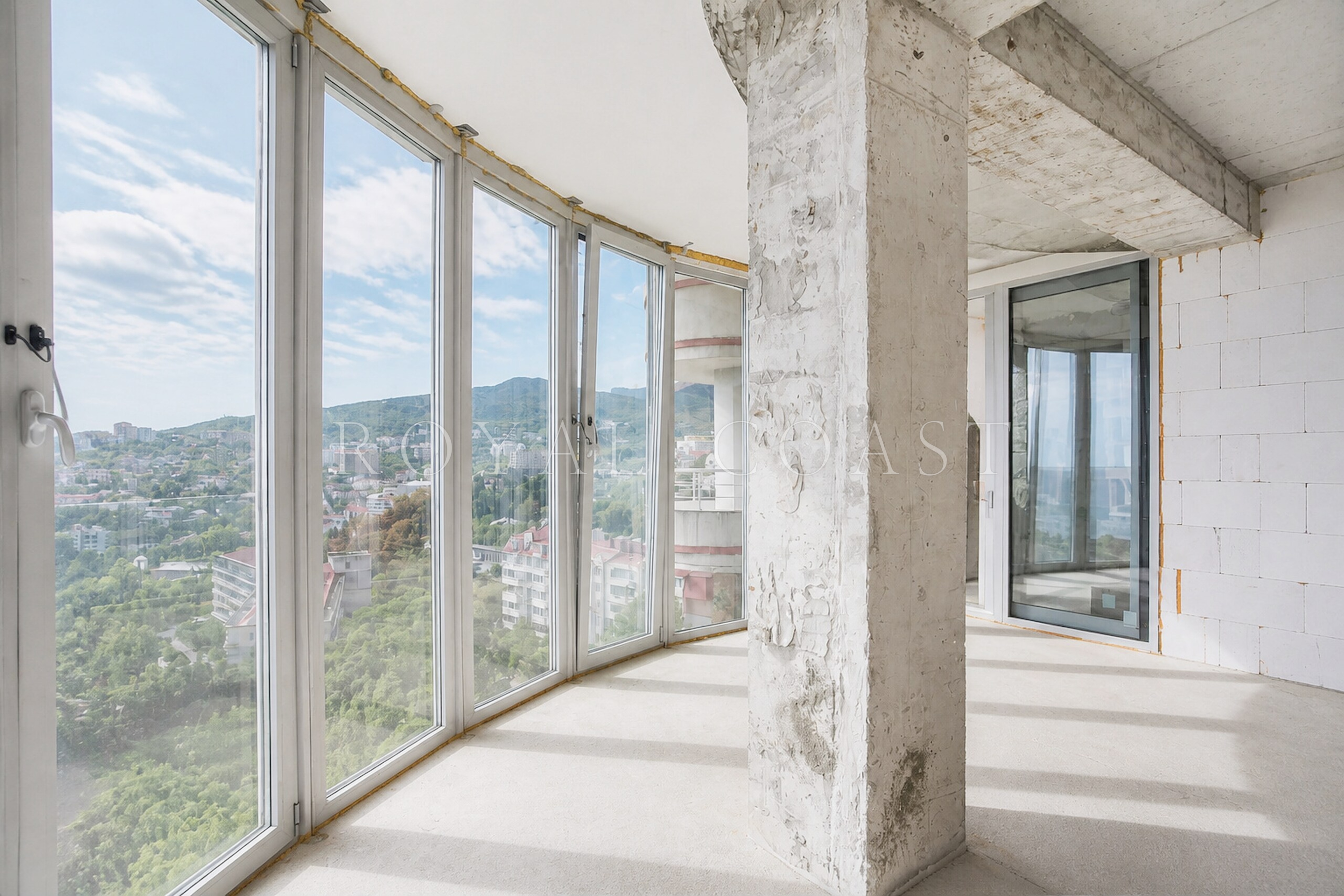 Четырёхкомнатная квартира в Ялте, 176 м² — фото 13