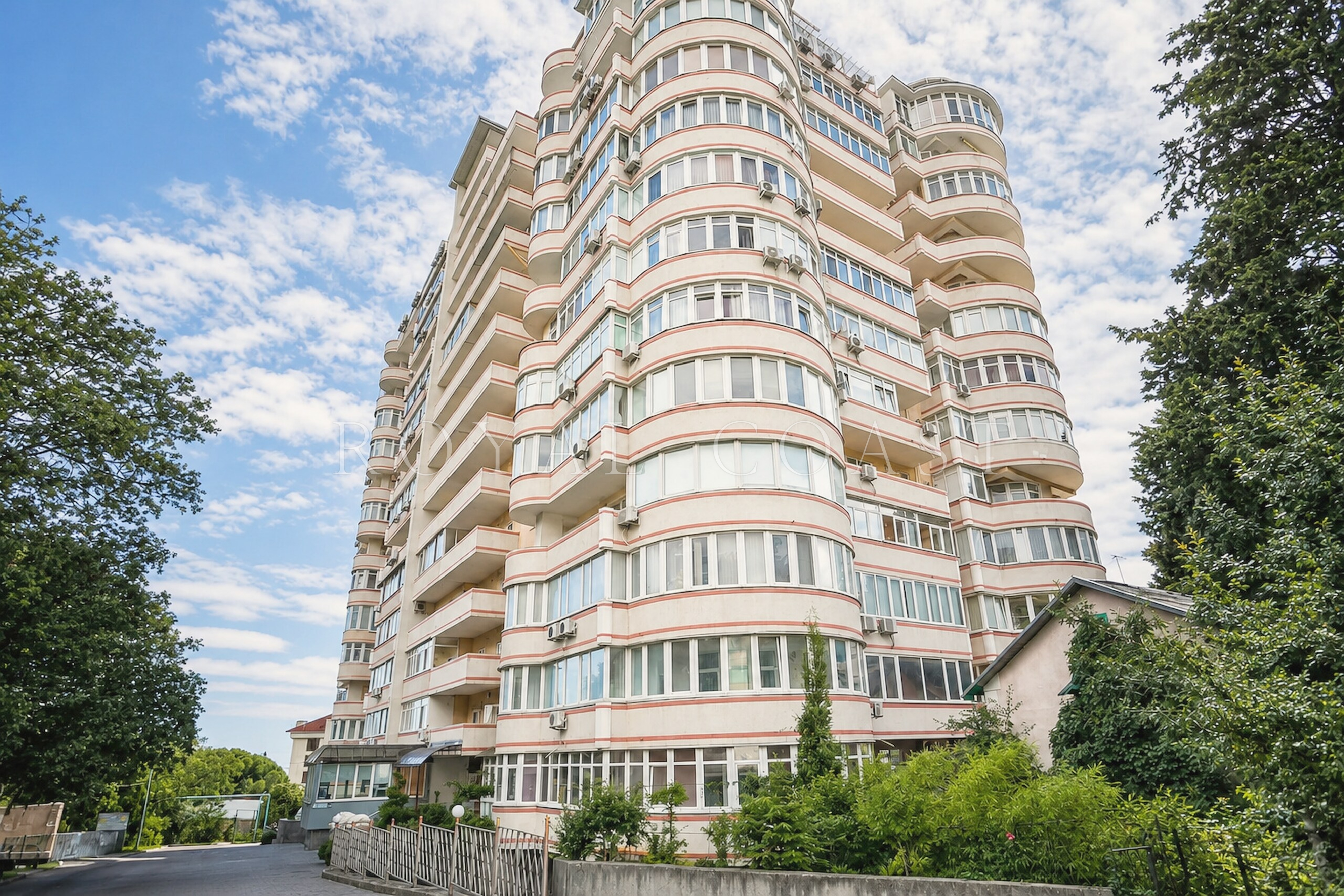 Четырёхкомнатная квартира в Ялте, 176 м² — фото 22