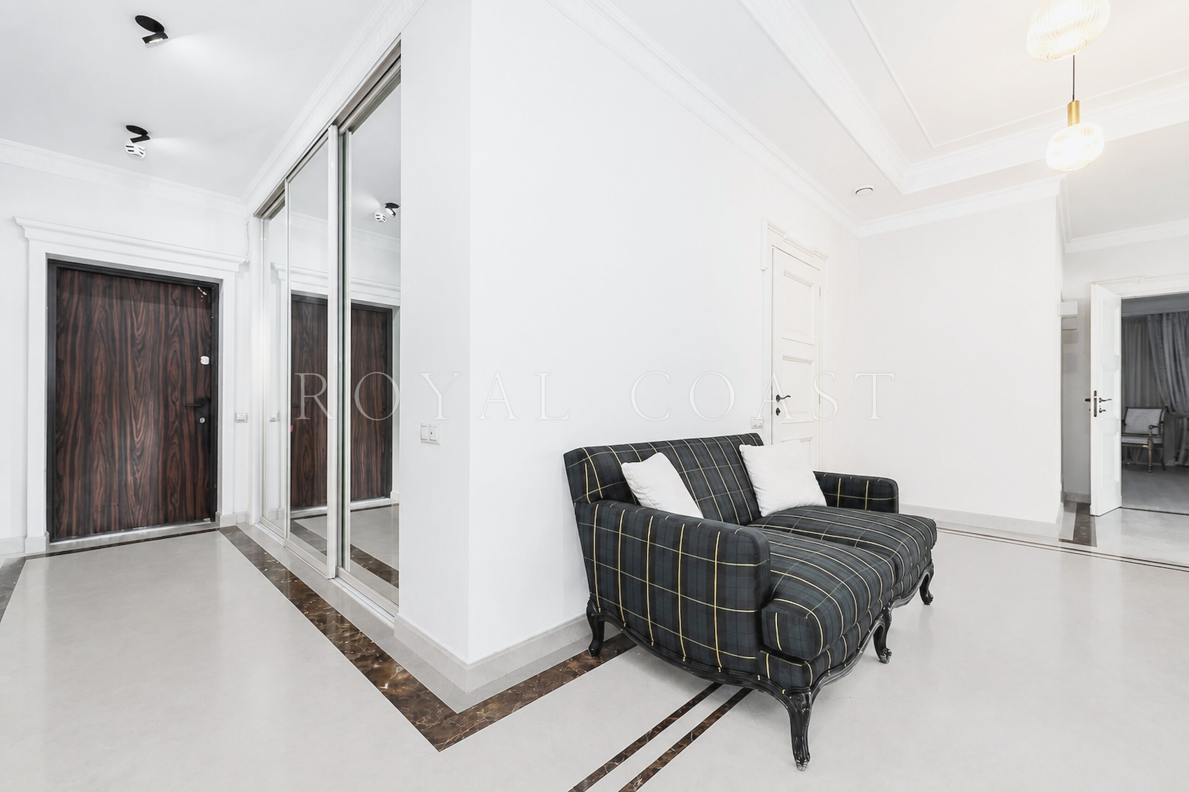 Трёхкомнатная квартира в Ялте, 214 м² — фото 27