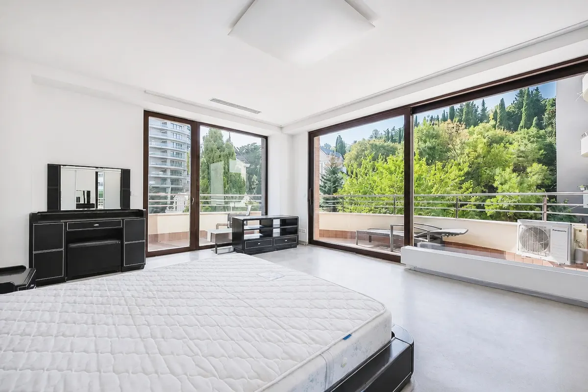 Четырёхкомнатная квартира в Ялте, 218.2 м² — фото 12